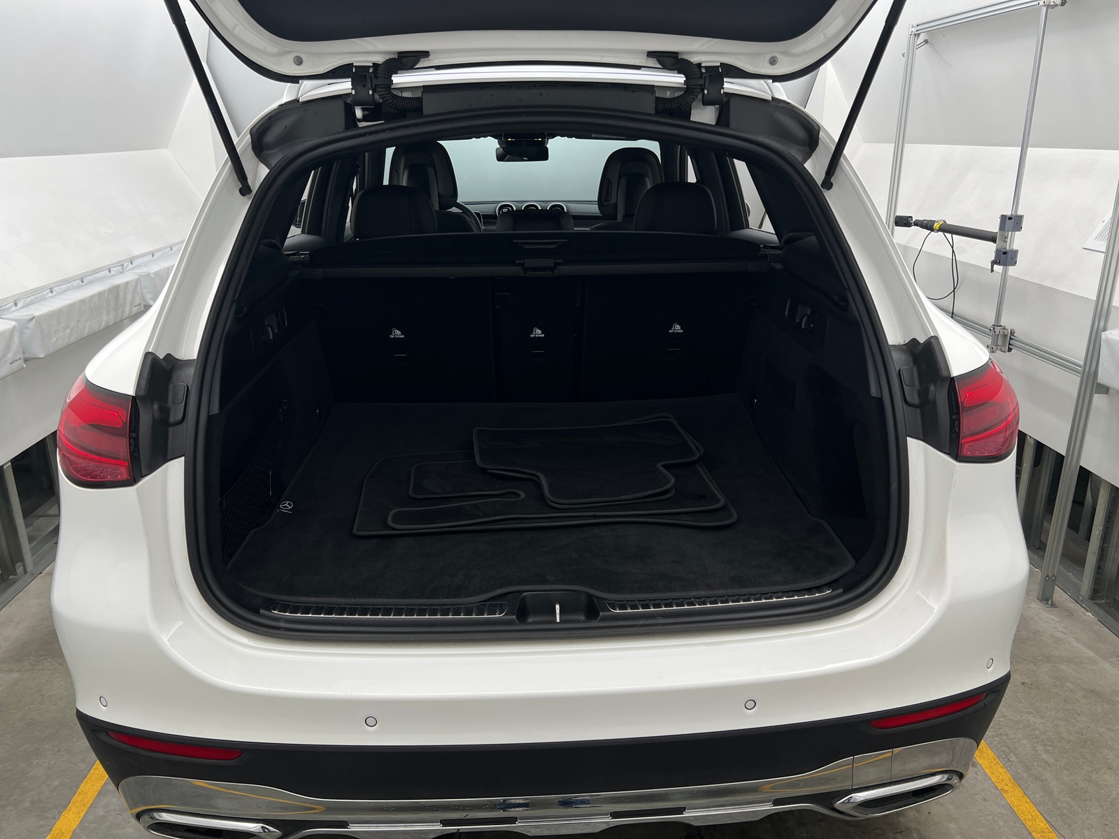 Thumbnail: 2024 Mercedes-Benz GLC - 6