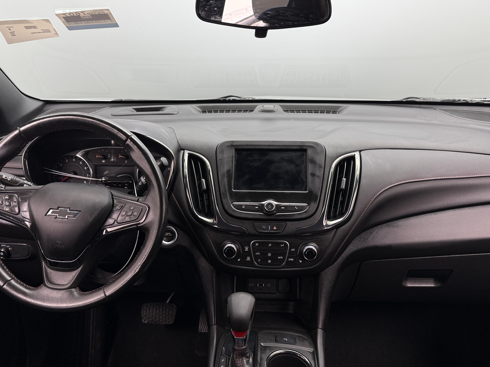 Thumbnail: 2022 Chevrolet Equinox - 3