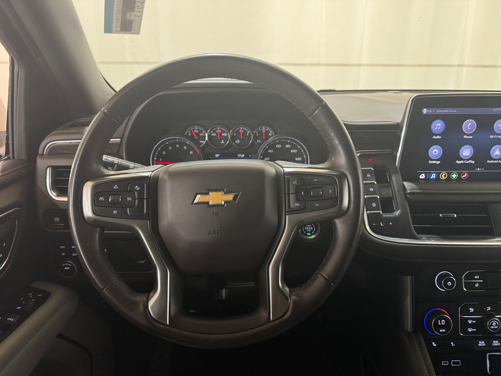 Thumbnail: 2021 Chevrolet Suburban - 4