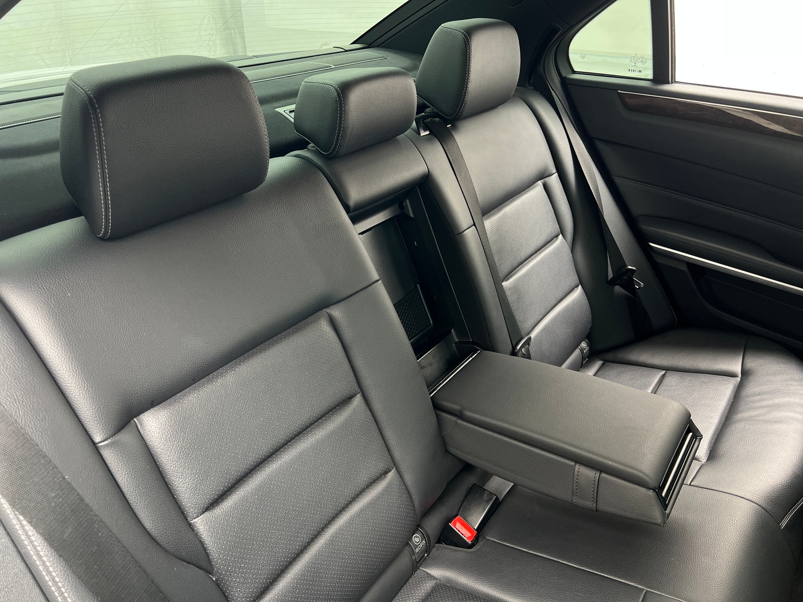 Thumbnail: 2016 Mercedes-Benz E-Class - 5