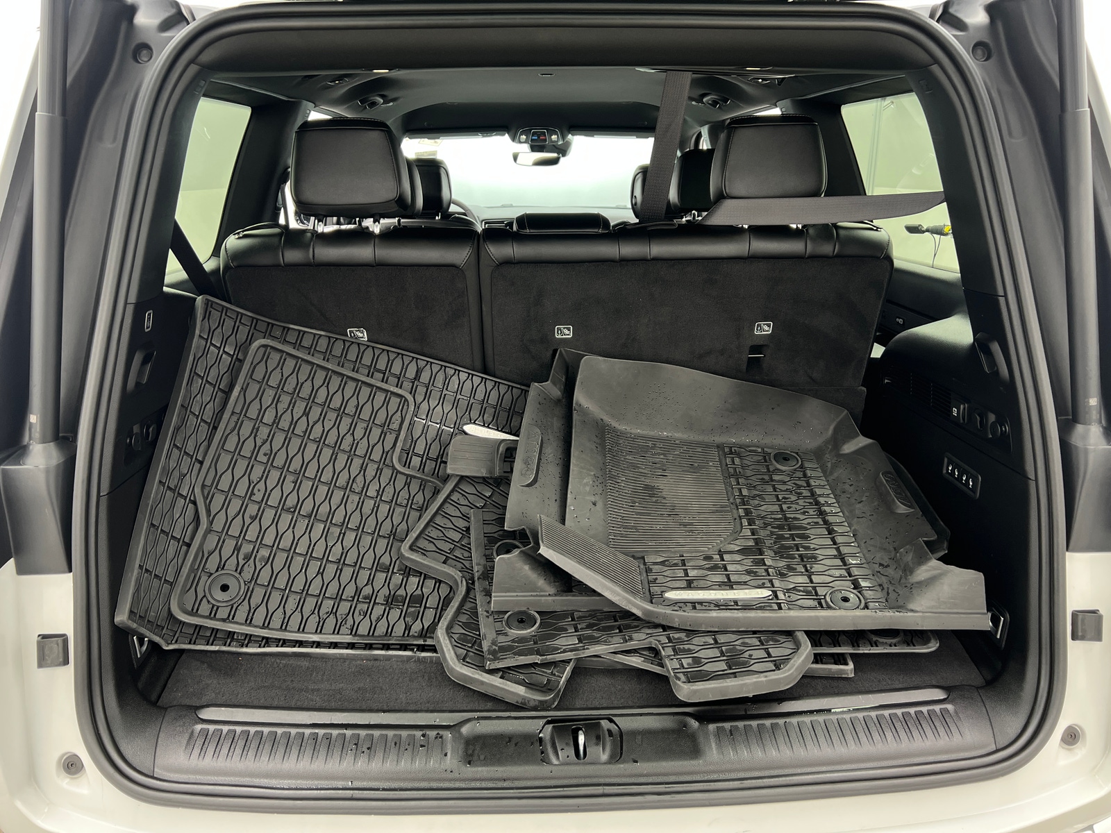 Thumbnail: 2024 Jeep Wagoneer - 6