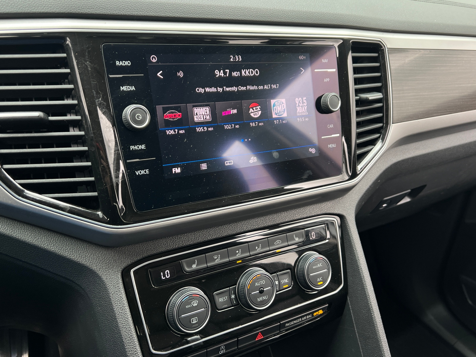 Thumbnail: 2019 Volkswagen Atlas - 3