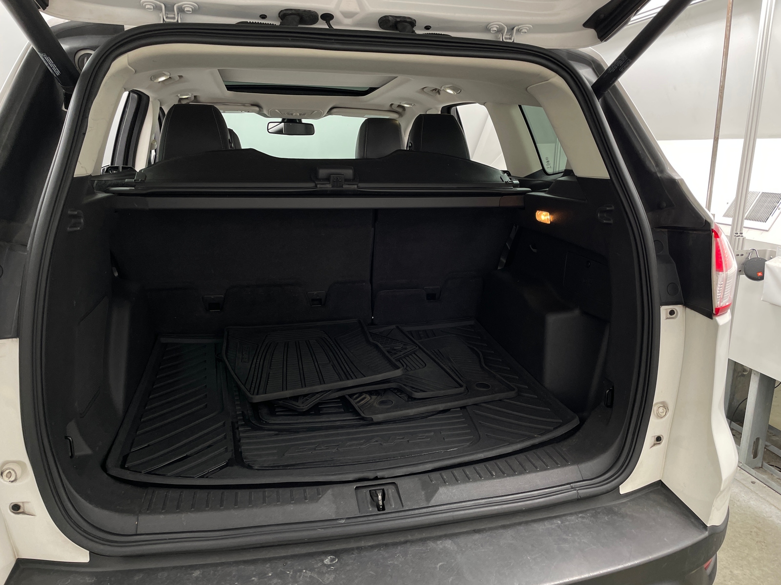 Thumbnail: 2014 Ford Escape - 6
