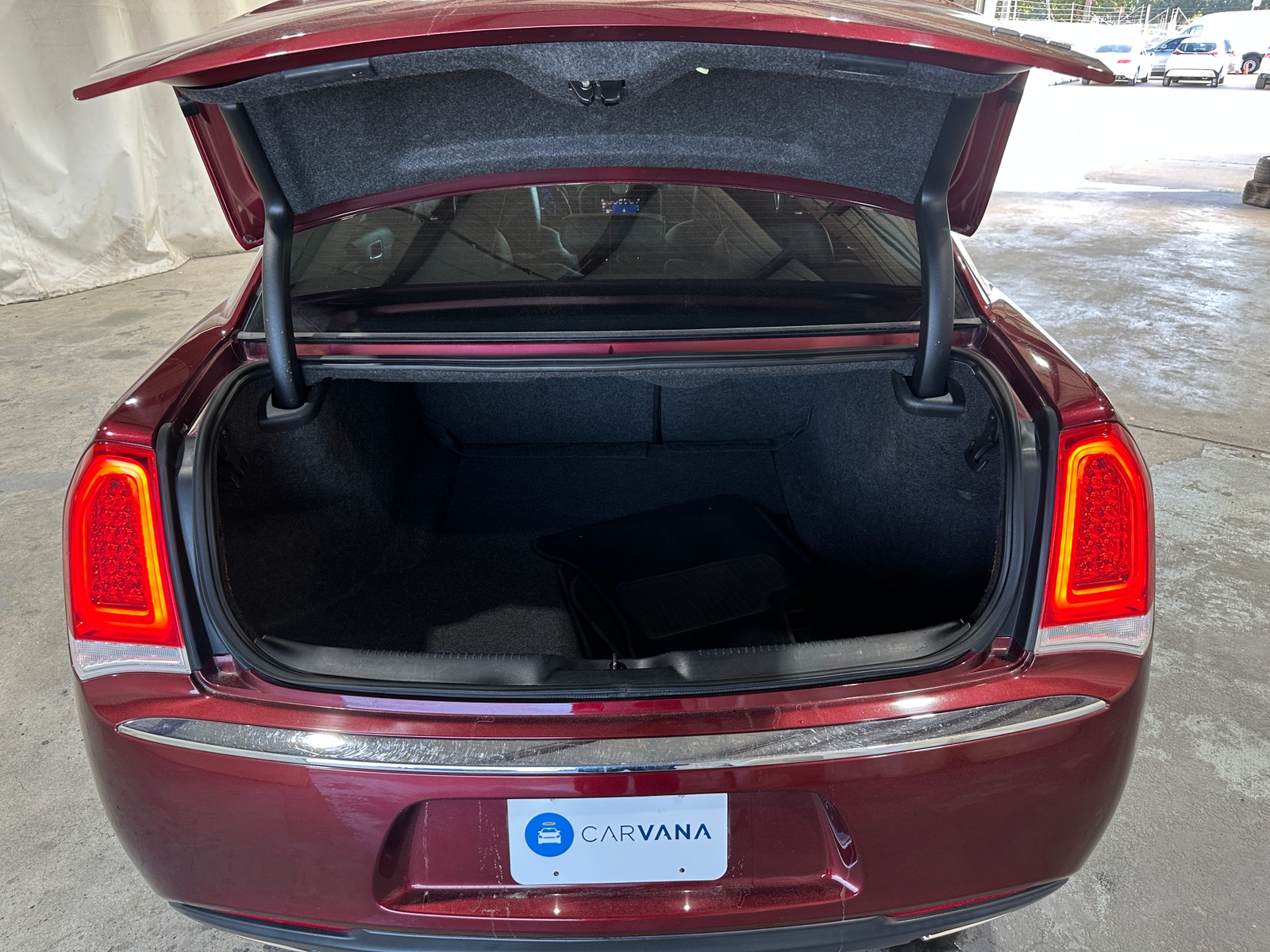 Thumbnail: 2019 Chrysler 300 - 6