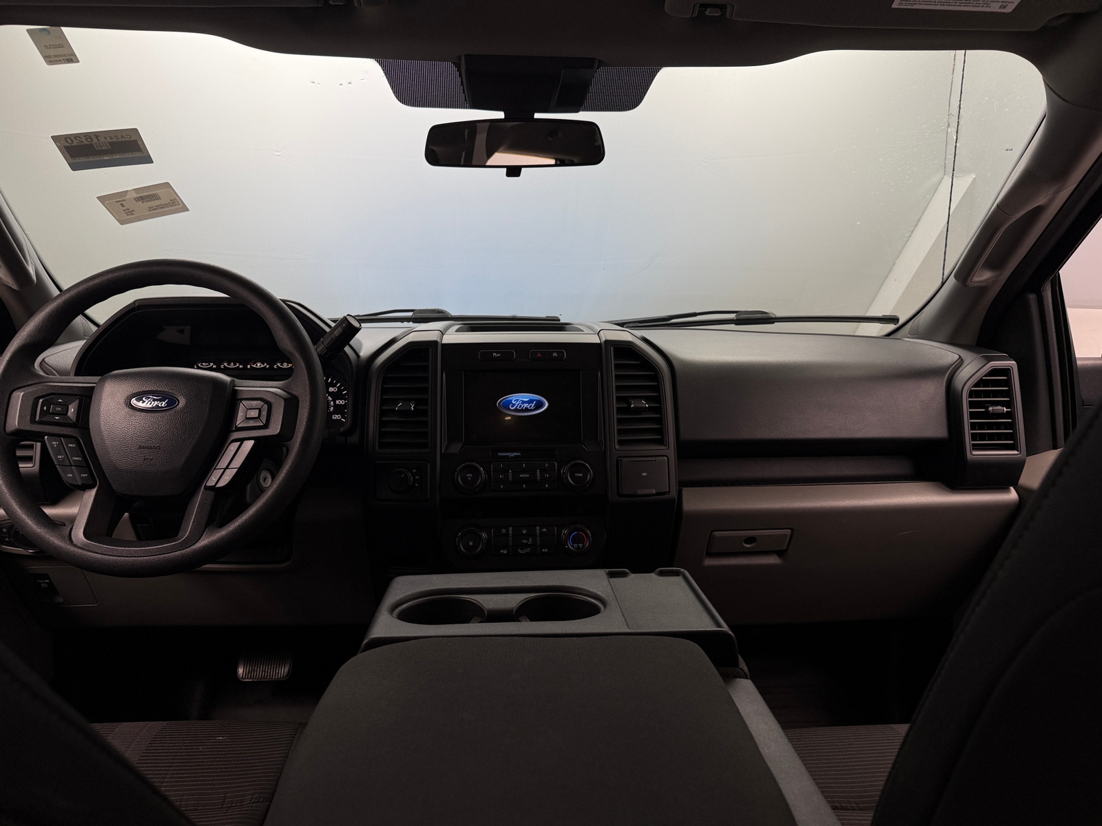 Thumbnail: 2019 Ford Econoline - 3