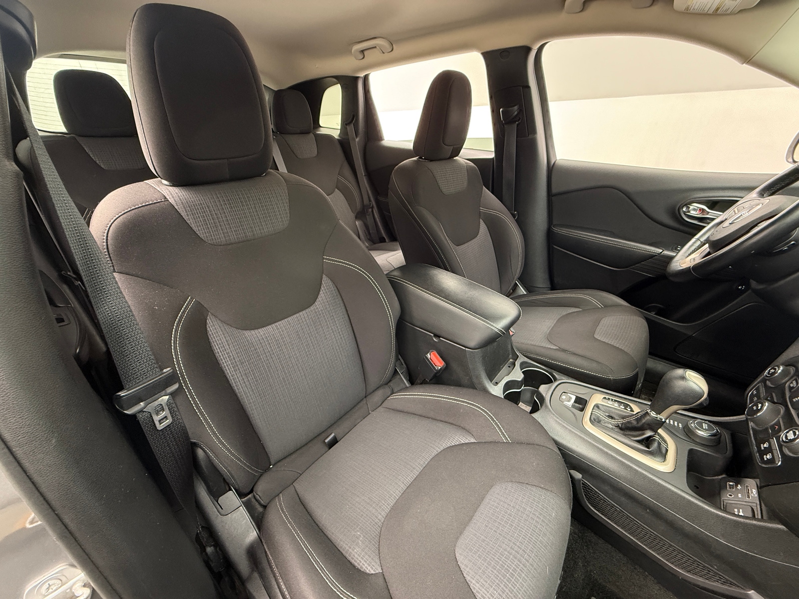 Thumbnail: 2015 Jeep Cherokee - 2
