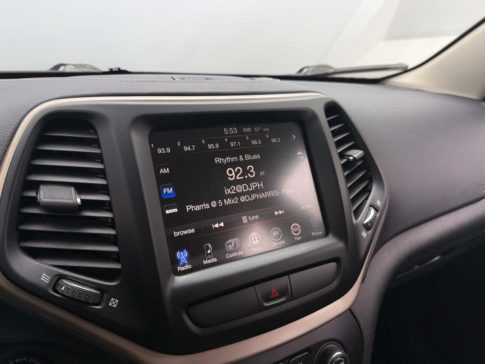 Thumbnail: 2015 Jeep Cherokee - 4