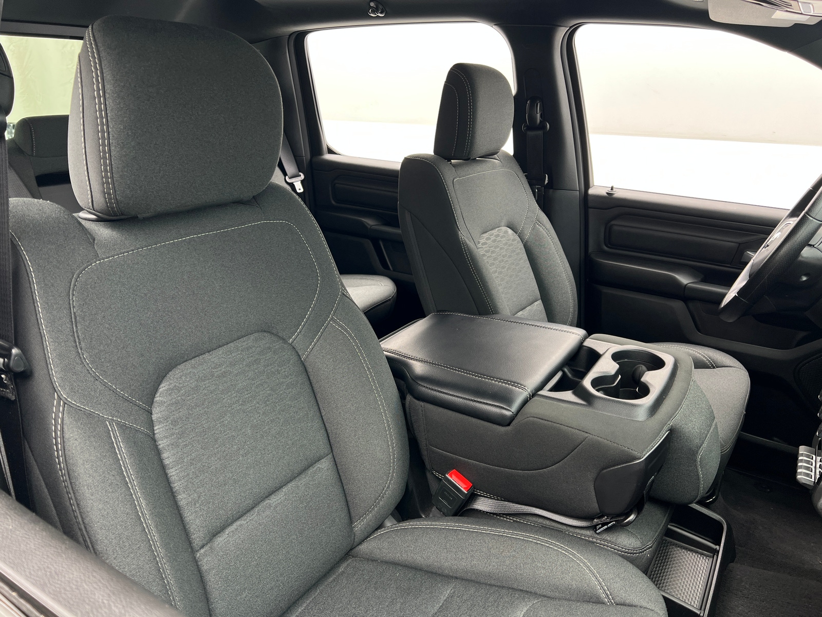 Thumbnail: 2025 RAM 1500 - 2