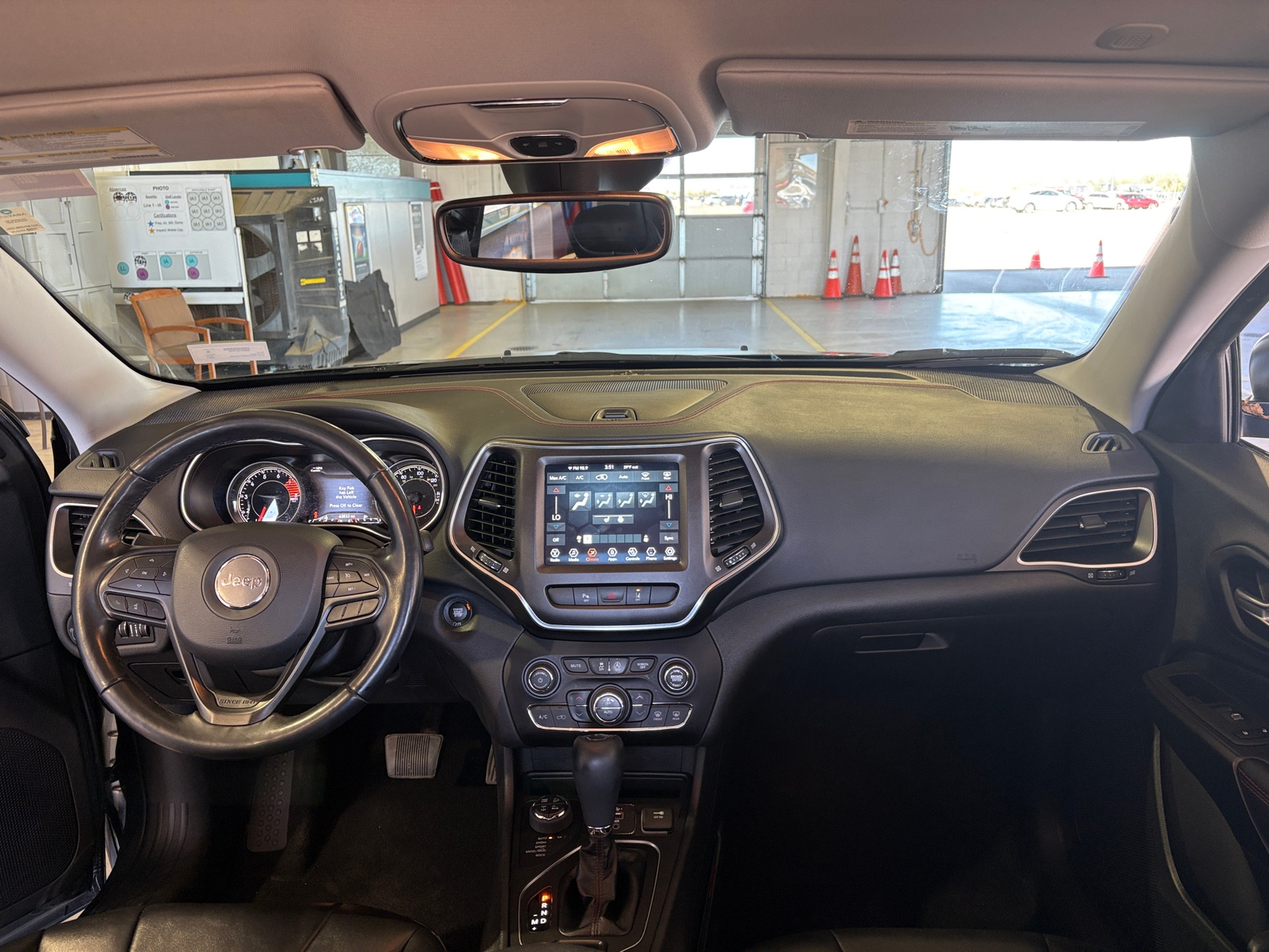 Thumbnail: 2021 Jeep Cherokee - 3