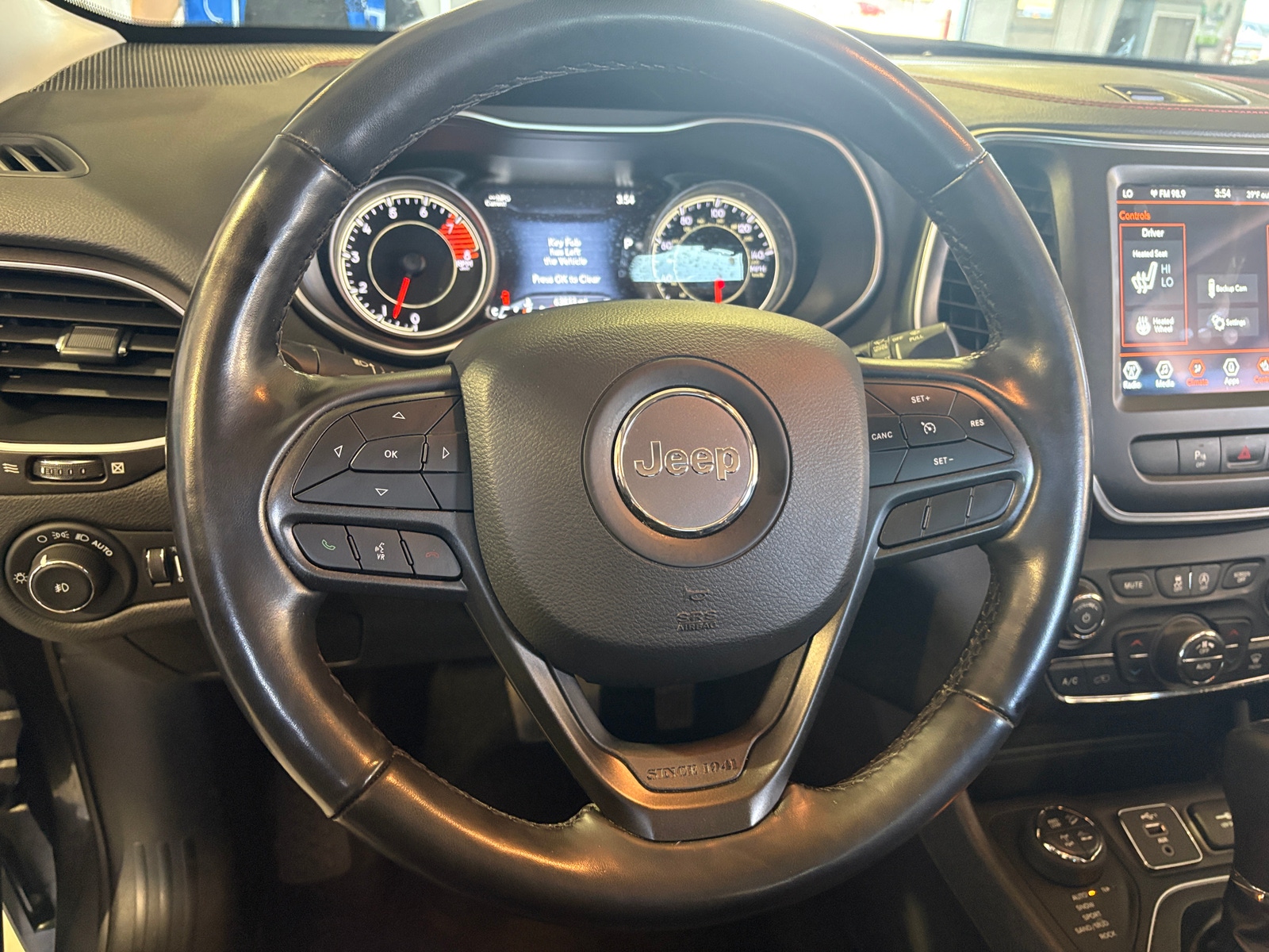 Thumbnail: 2021 Jeep Cherokee - 5