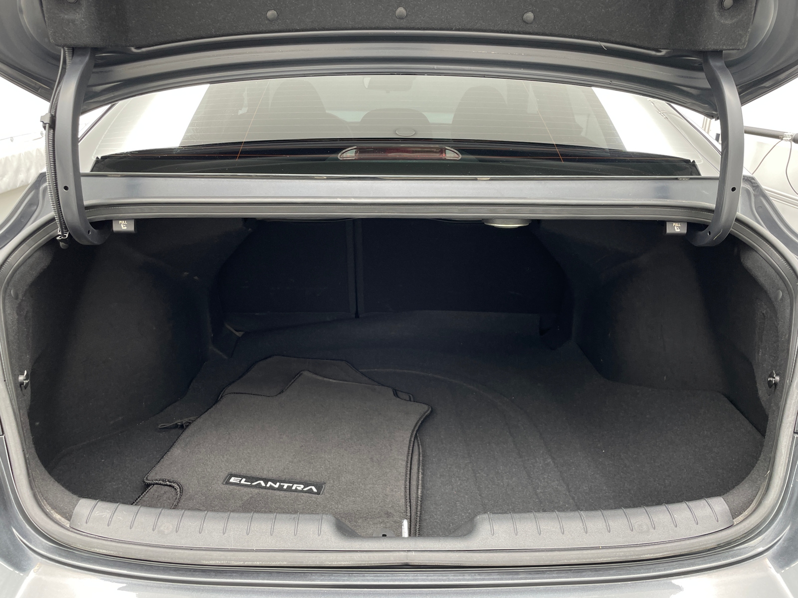 Thumbnail: 2022 Hyundai Elantra - 7