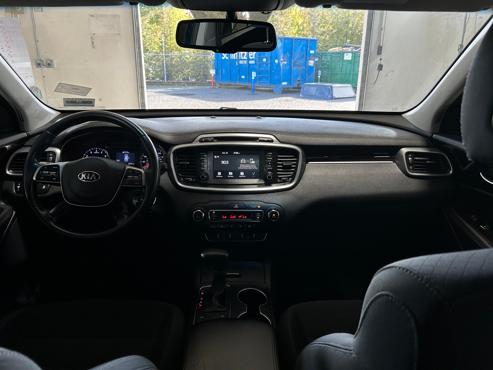 Thumbnail: 2019 Kia Sorento - 3