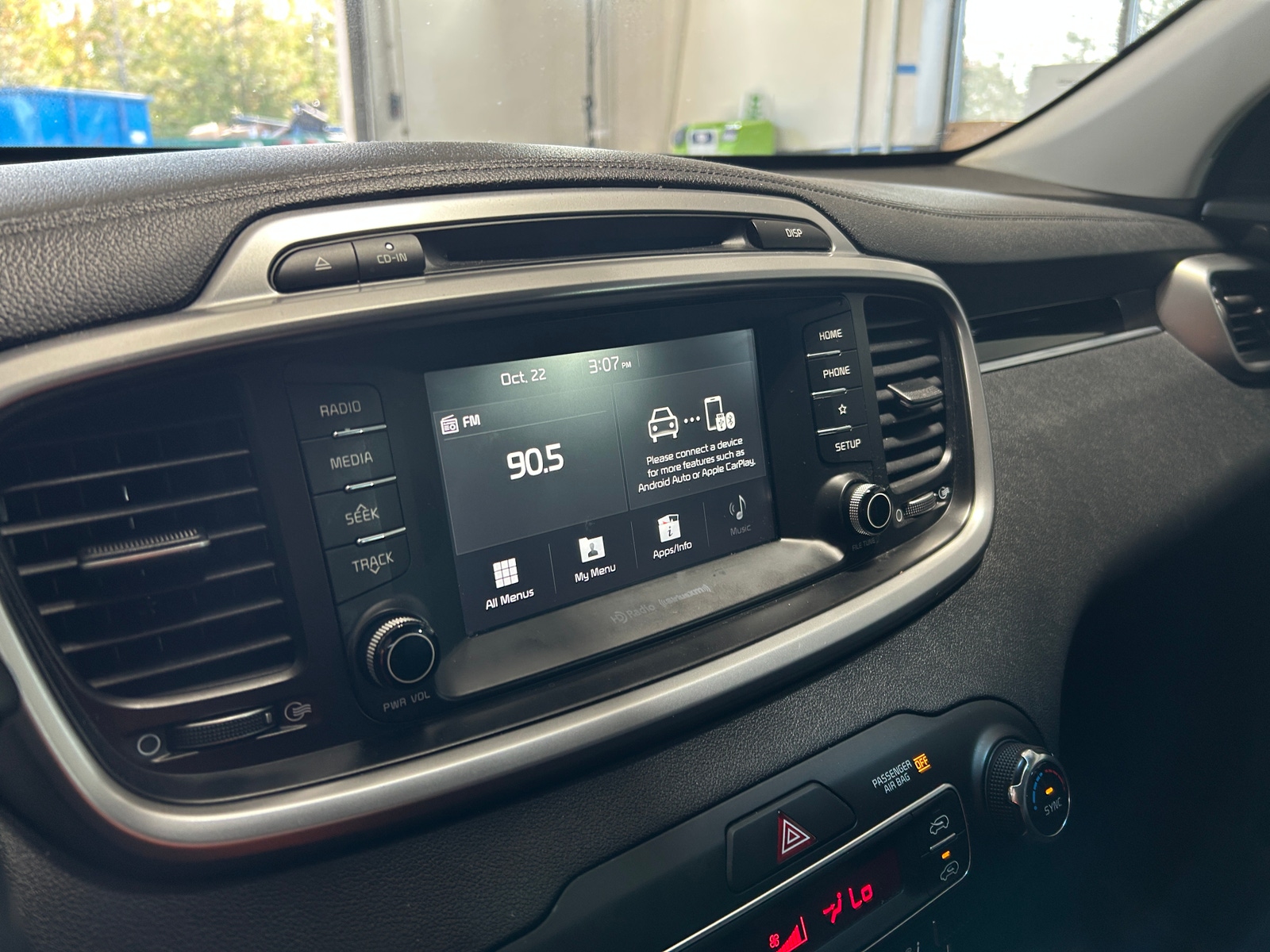 Thumbnail: 2019 Kia Sorento - 4