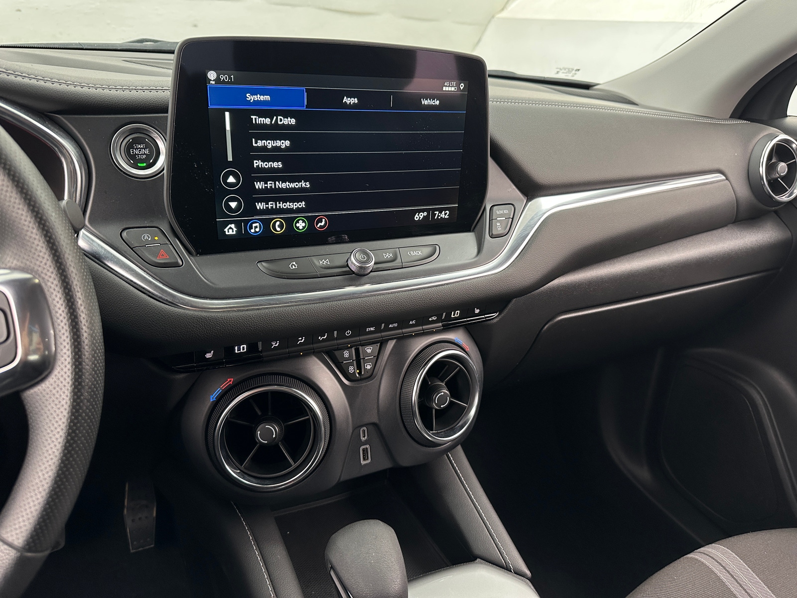 Thumbnail: 2025 Chevrolet Blazer - 4