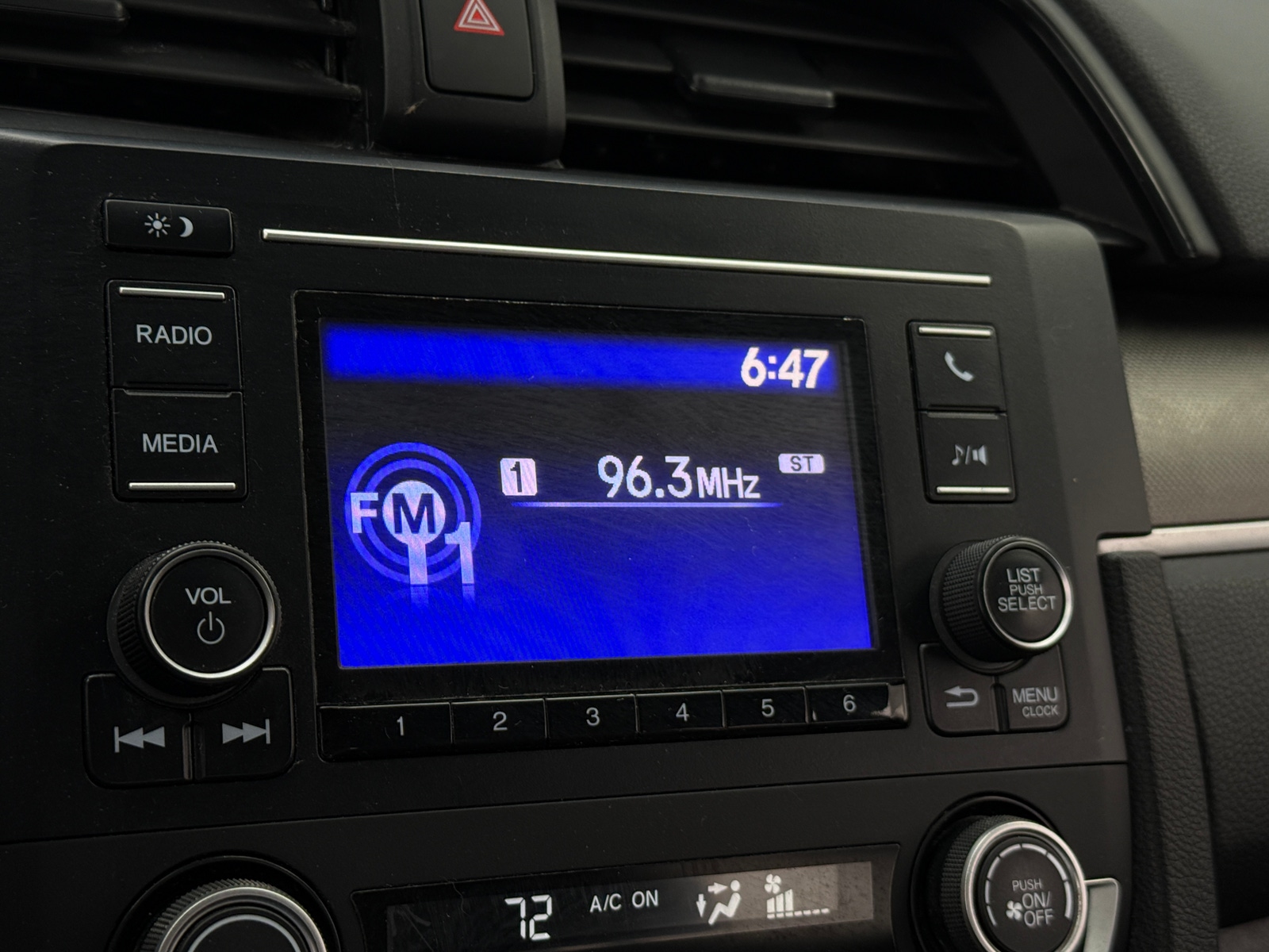 Thumbnail: 2019 Honda Civic - 4
