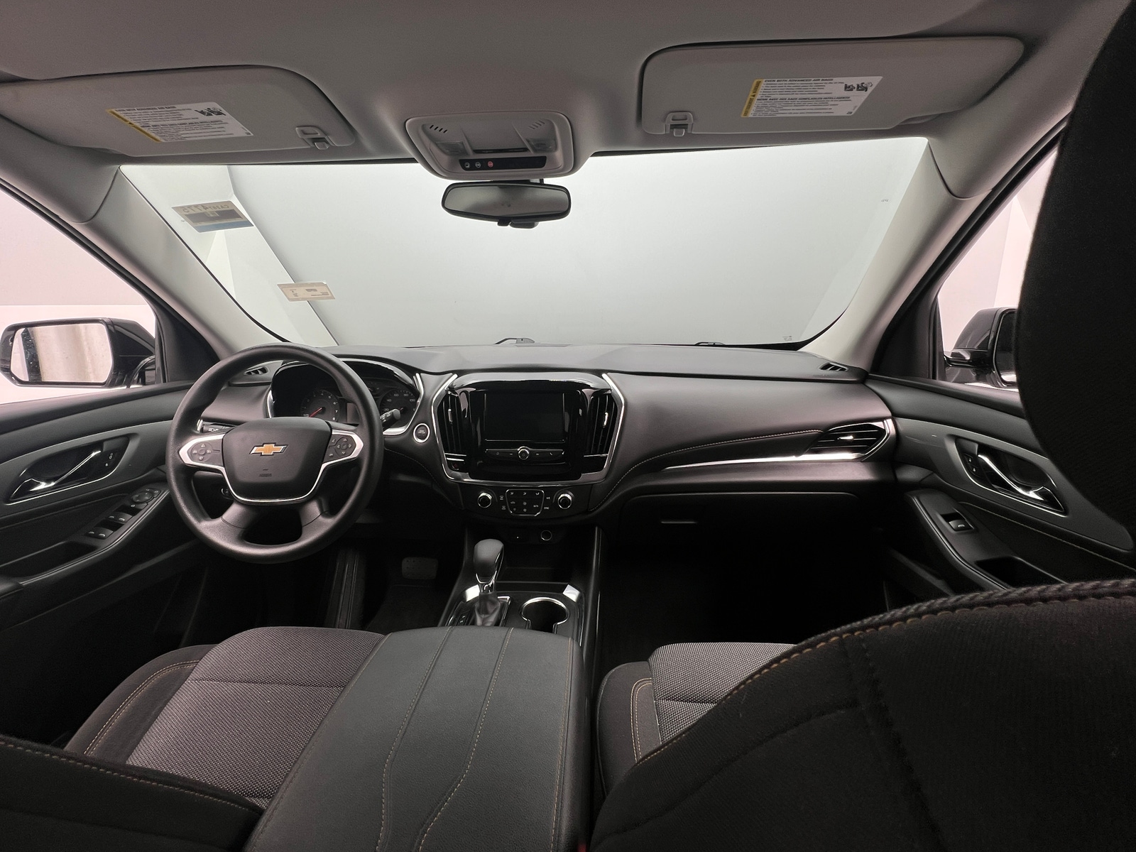 Thumbnail: 2021 Chevrolet Traverse - 3