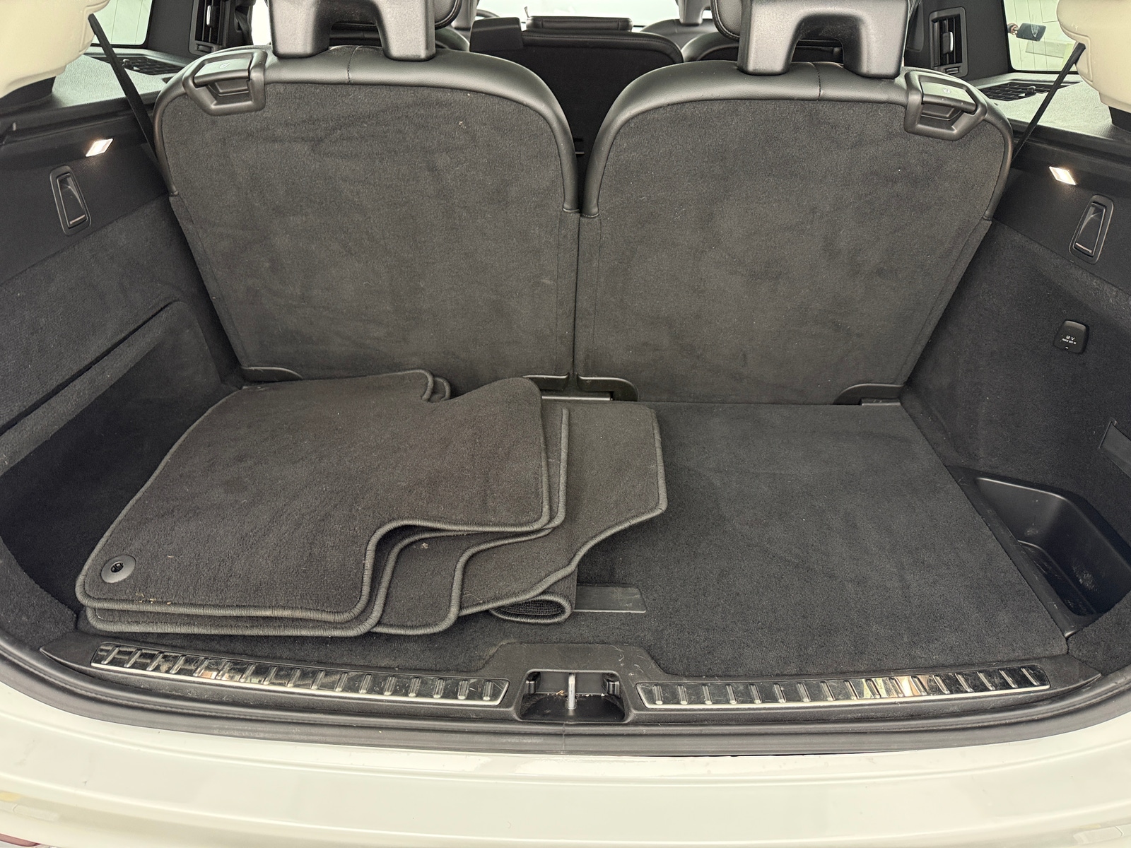 Thumbnail: 2024 Volvo XC90 - 6