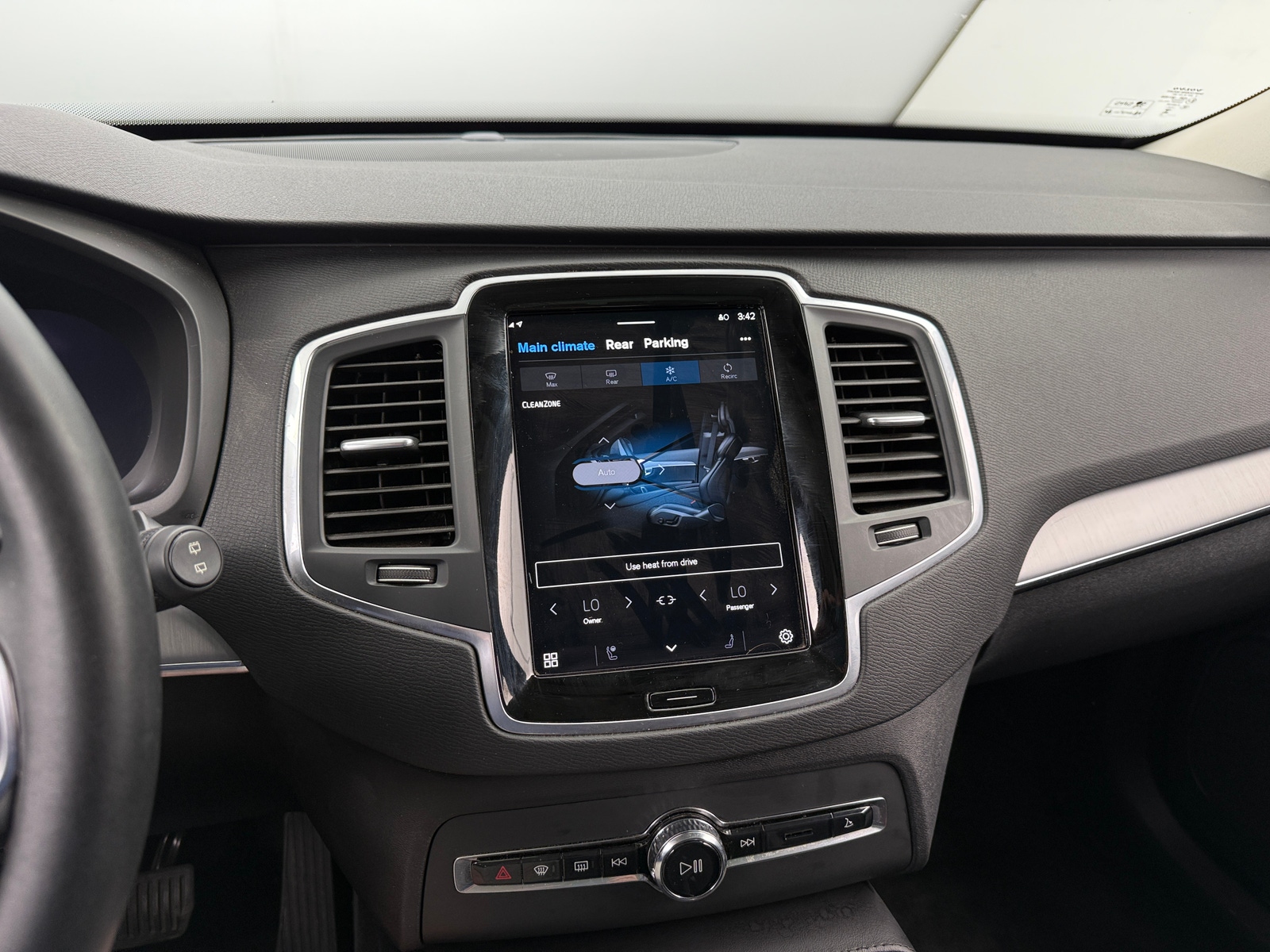 Thumbnail: 2024 Volvo XC90 - 3