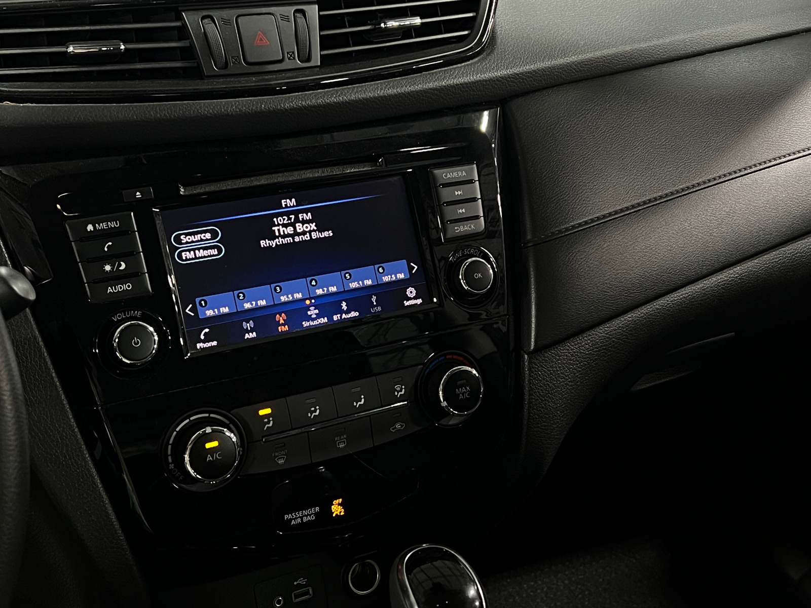 Thumbnail: 2019 Nissan Rogue - 4