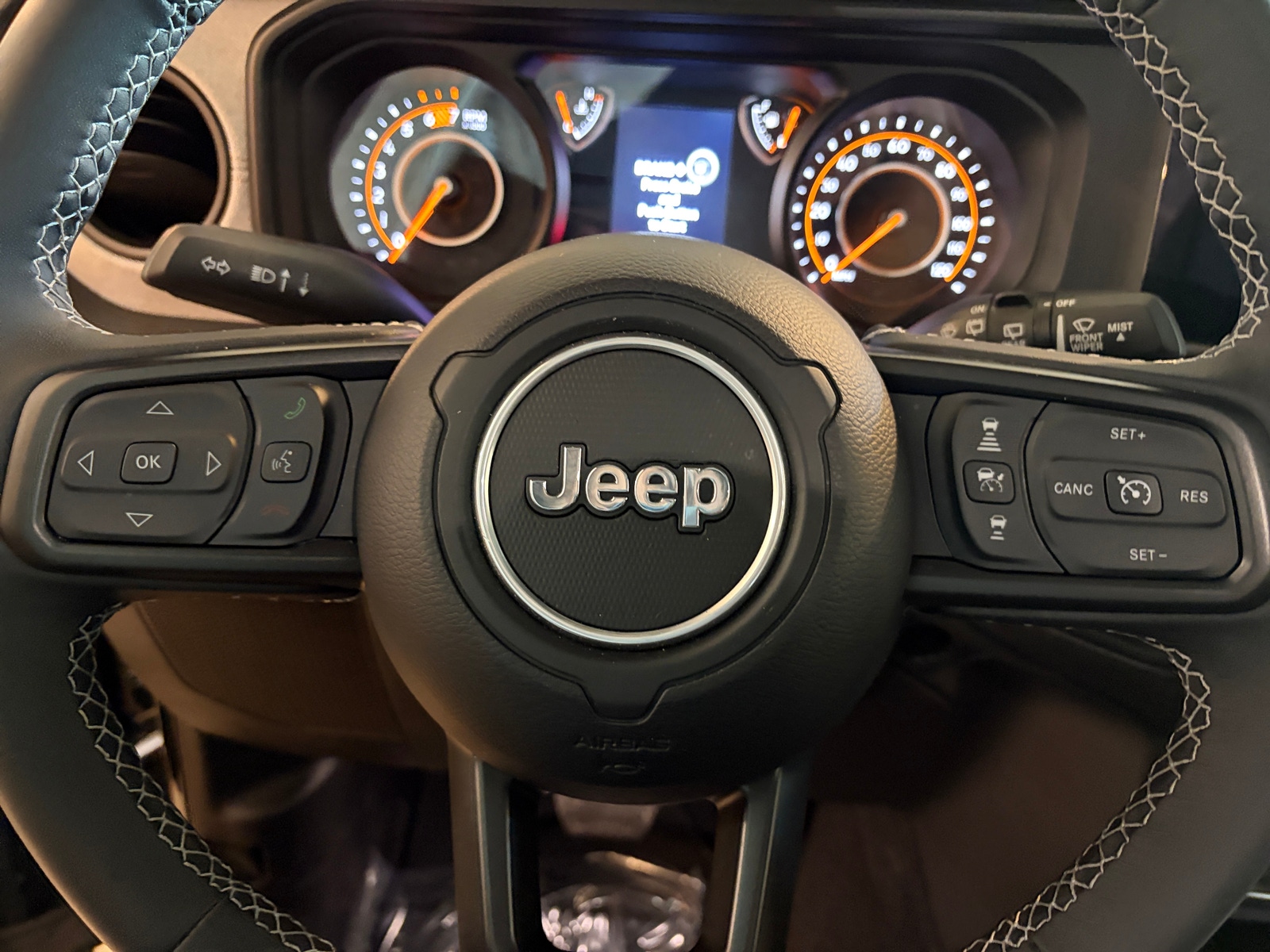 Thumbnail: 2025 Jeep Wrangler - 5