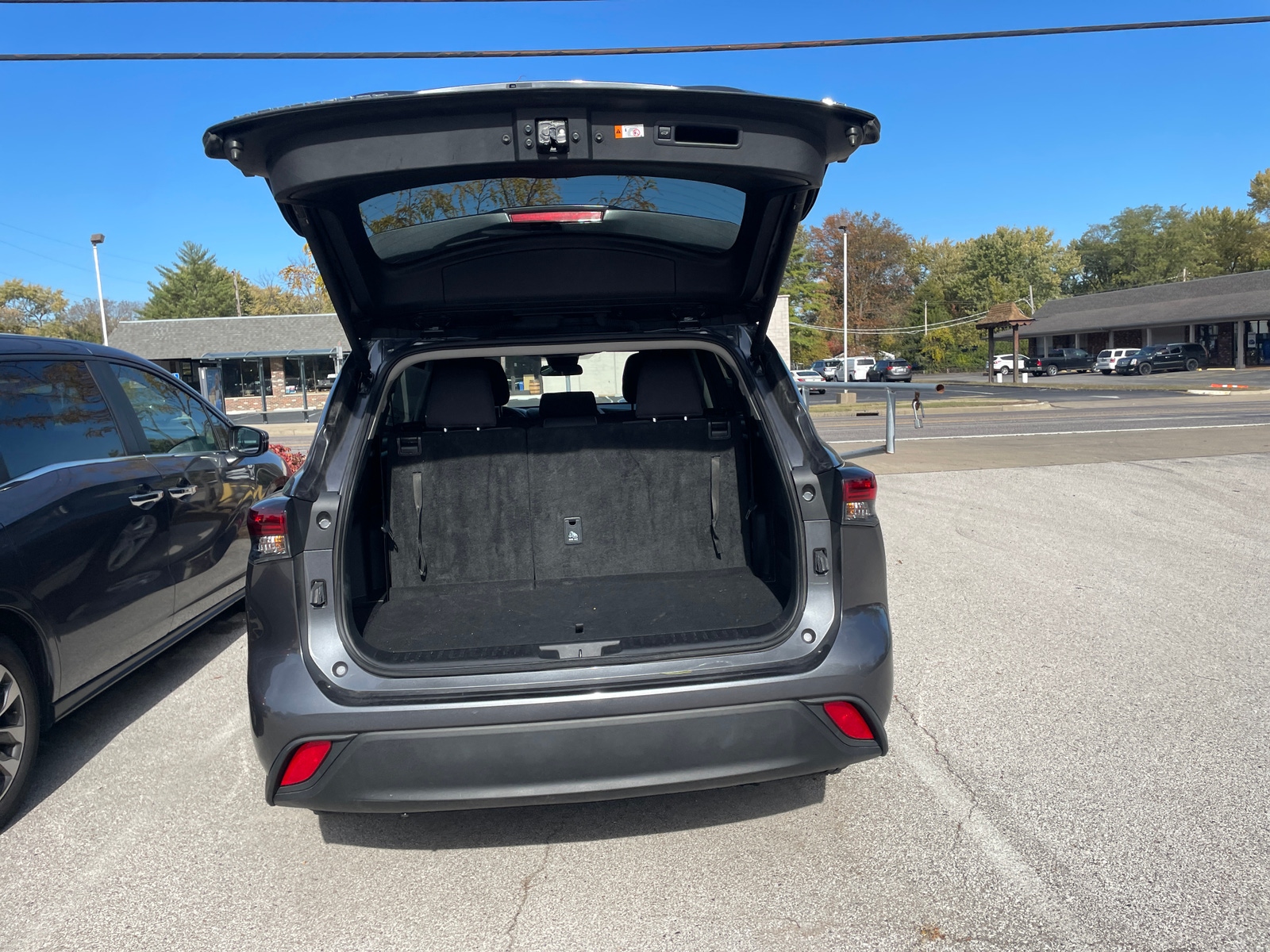 Thumbnail: 2025 Toyota Highlander - 7