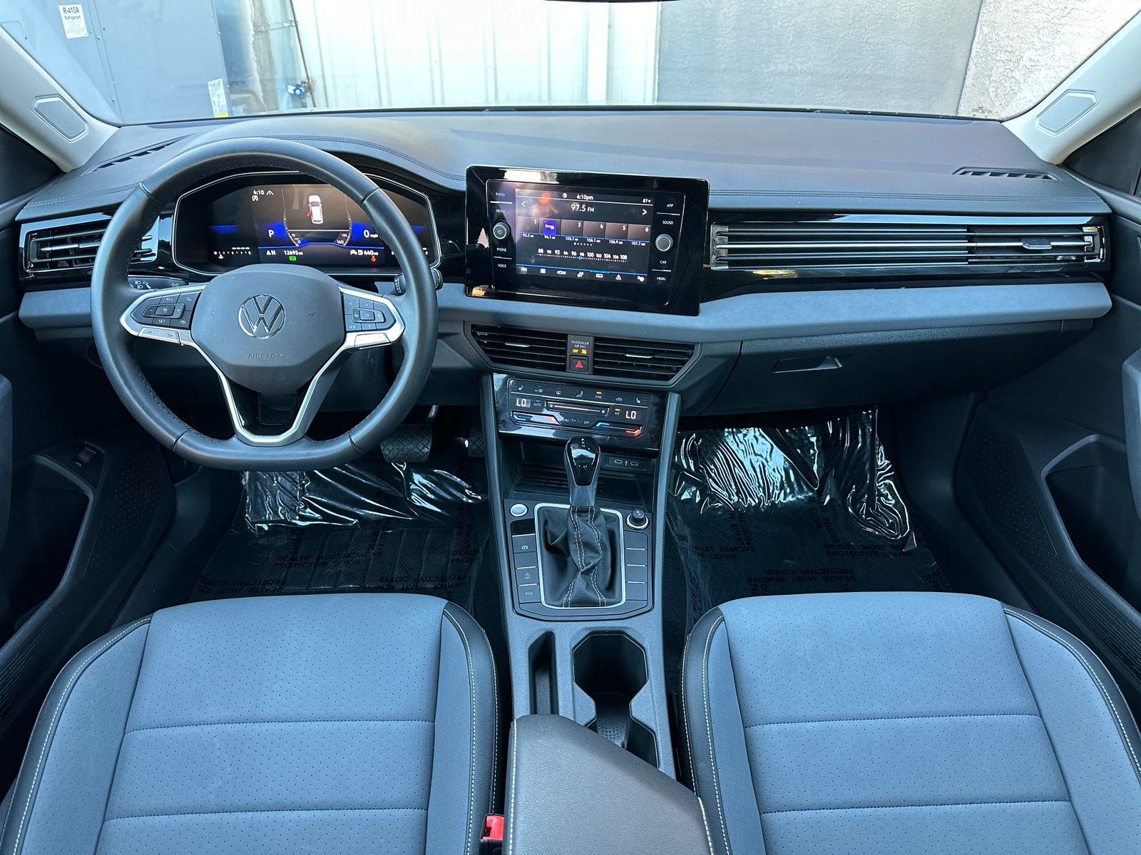 Thumbnail: 2025 Volkswagen Jetta - 2