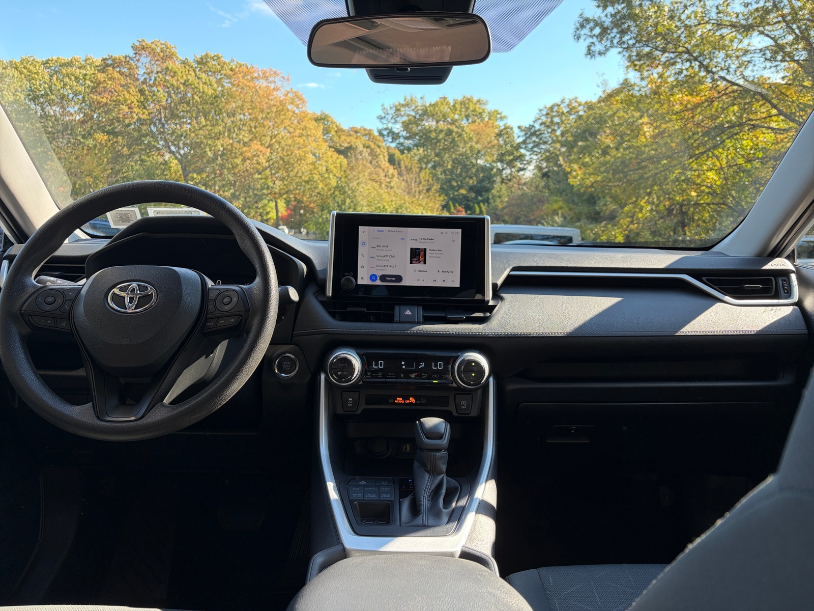 Thumbnail: 2025 Toyota RAV4 - 3