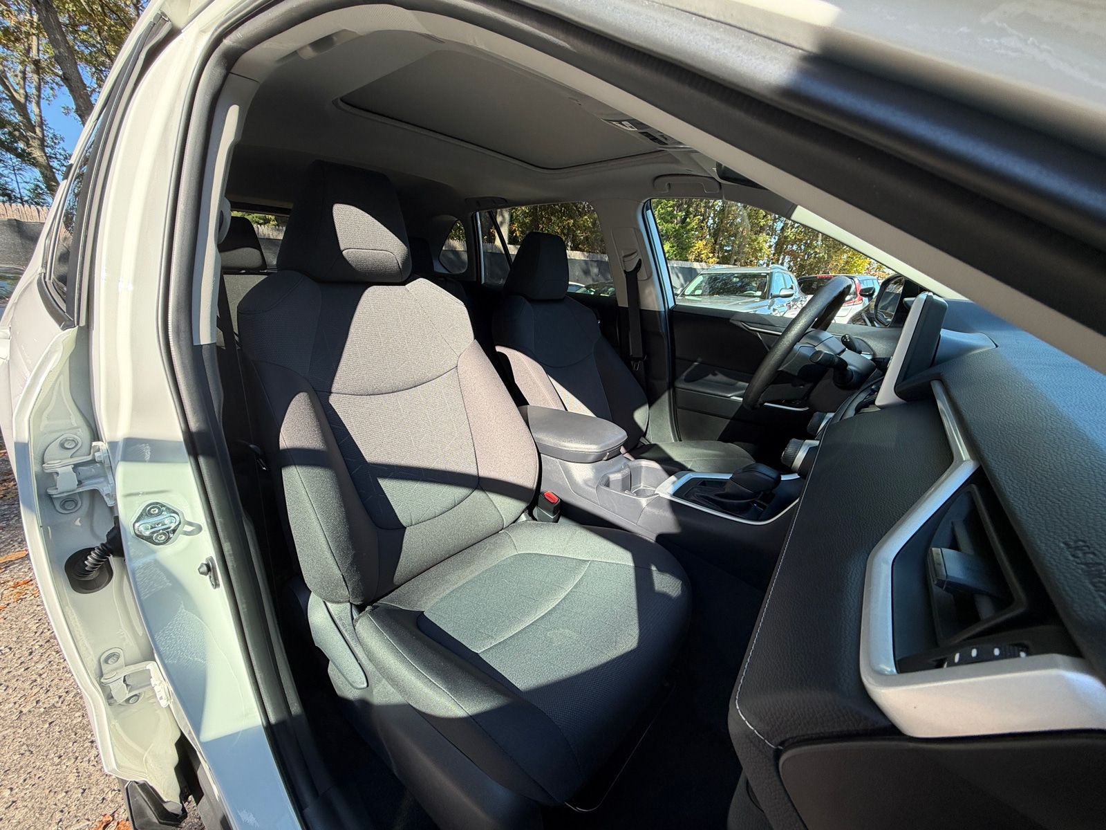 Thumbnail: 2025 Toyota RAV4 - 2