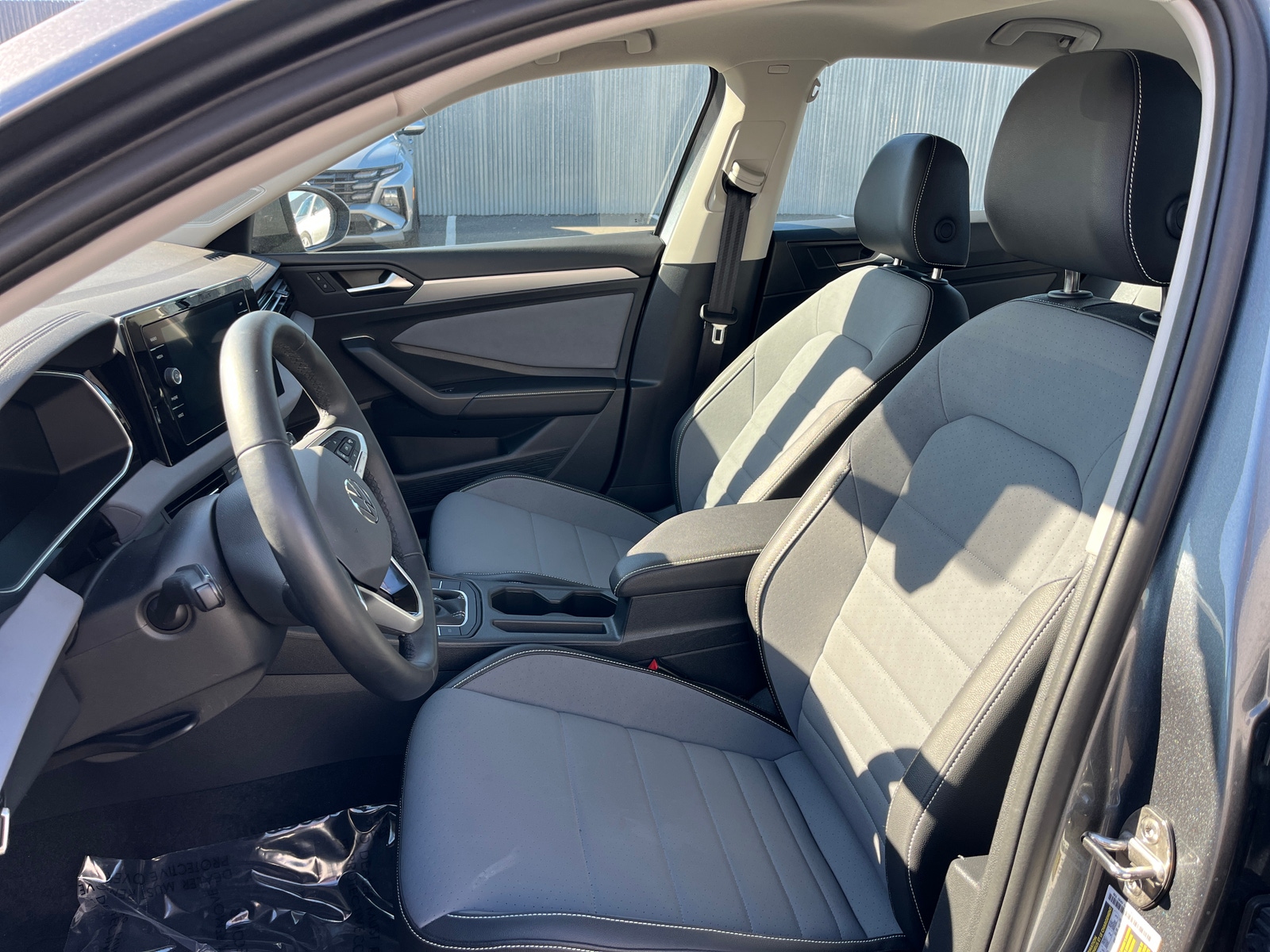 Thumbnail: 2025 Volkswagen Jetta - 2