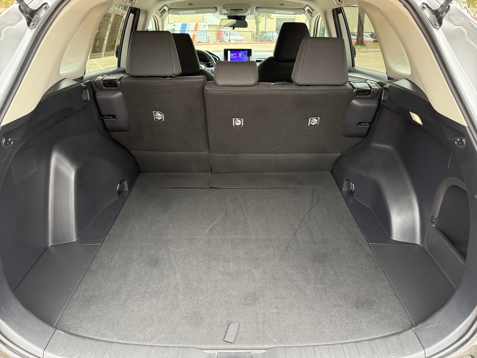 Thumbnail: 2025 Toyota RAV4 - 6