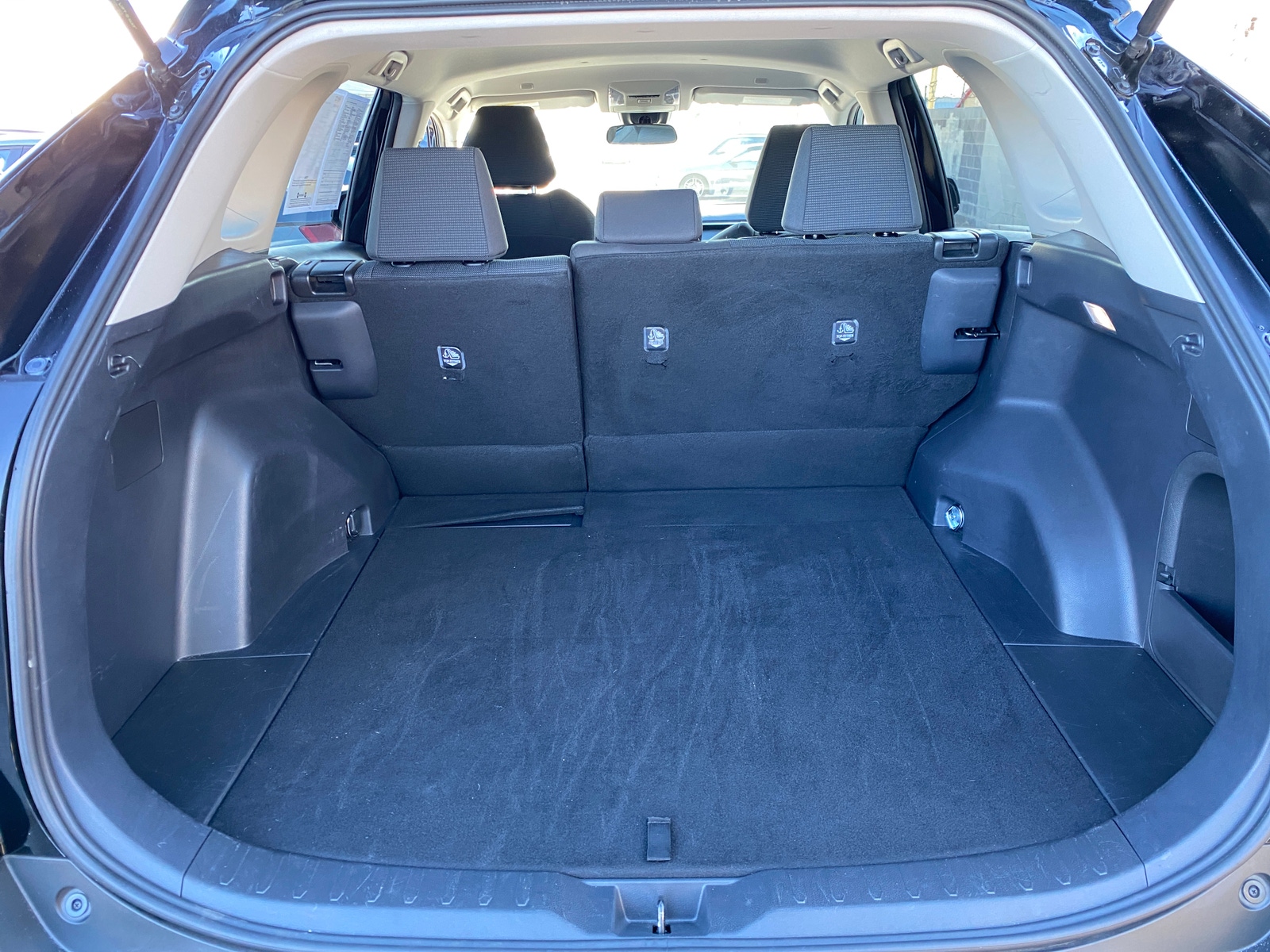 Thumbnail: 2025 Toyota RAV4 - 6