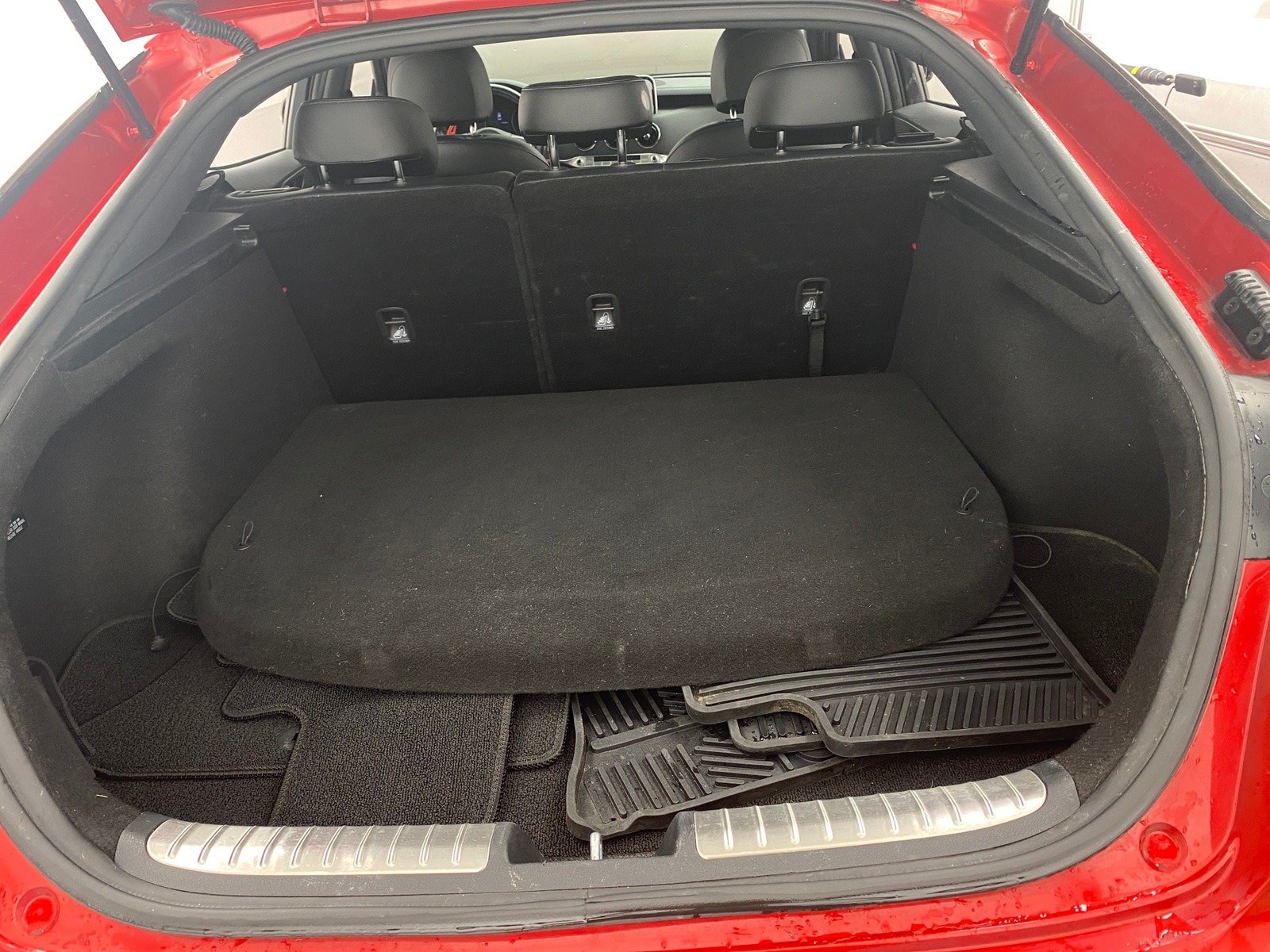 Thumbnail: 2019 Kia Stinger - 6