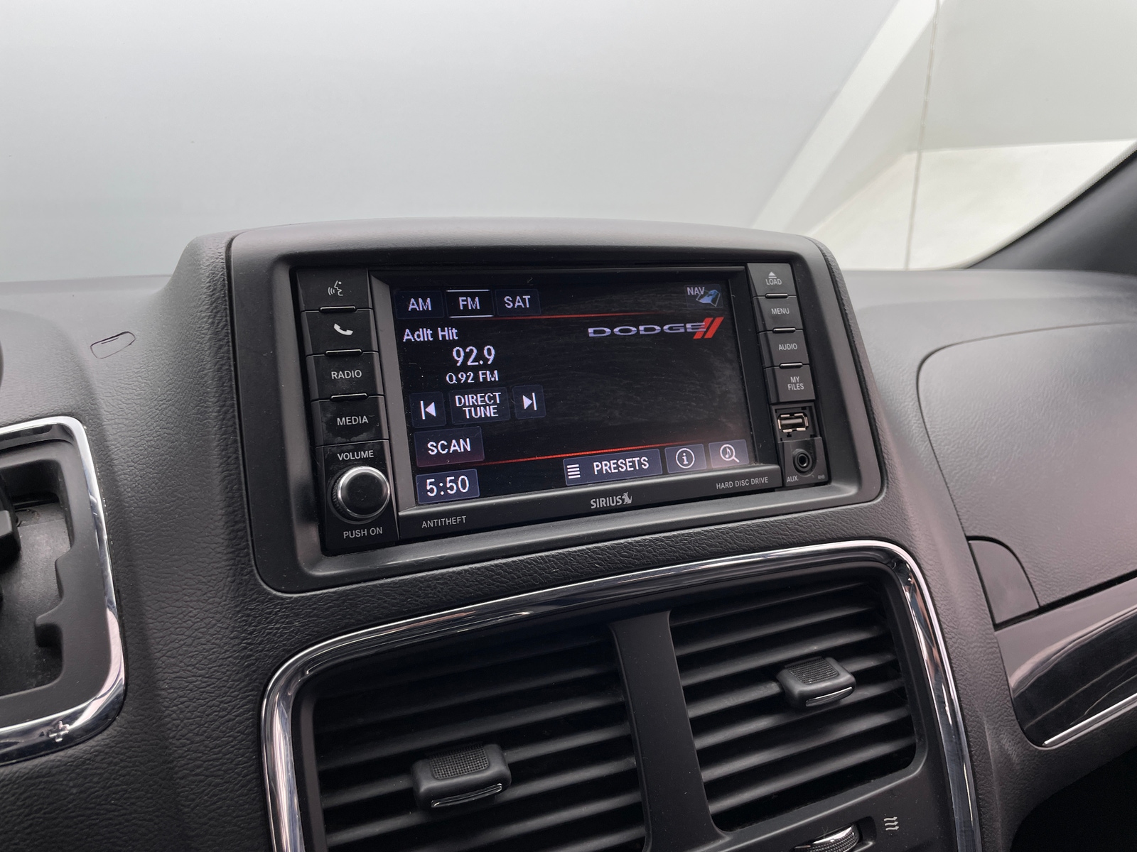 Thumbnail: 2018 Dodge Grand Caravan - 3