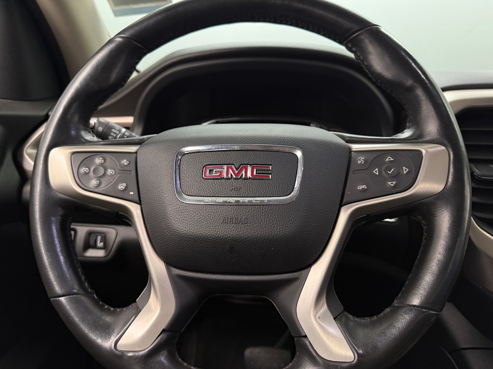 Thumbnail: 2019 GMC Acadia - 4