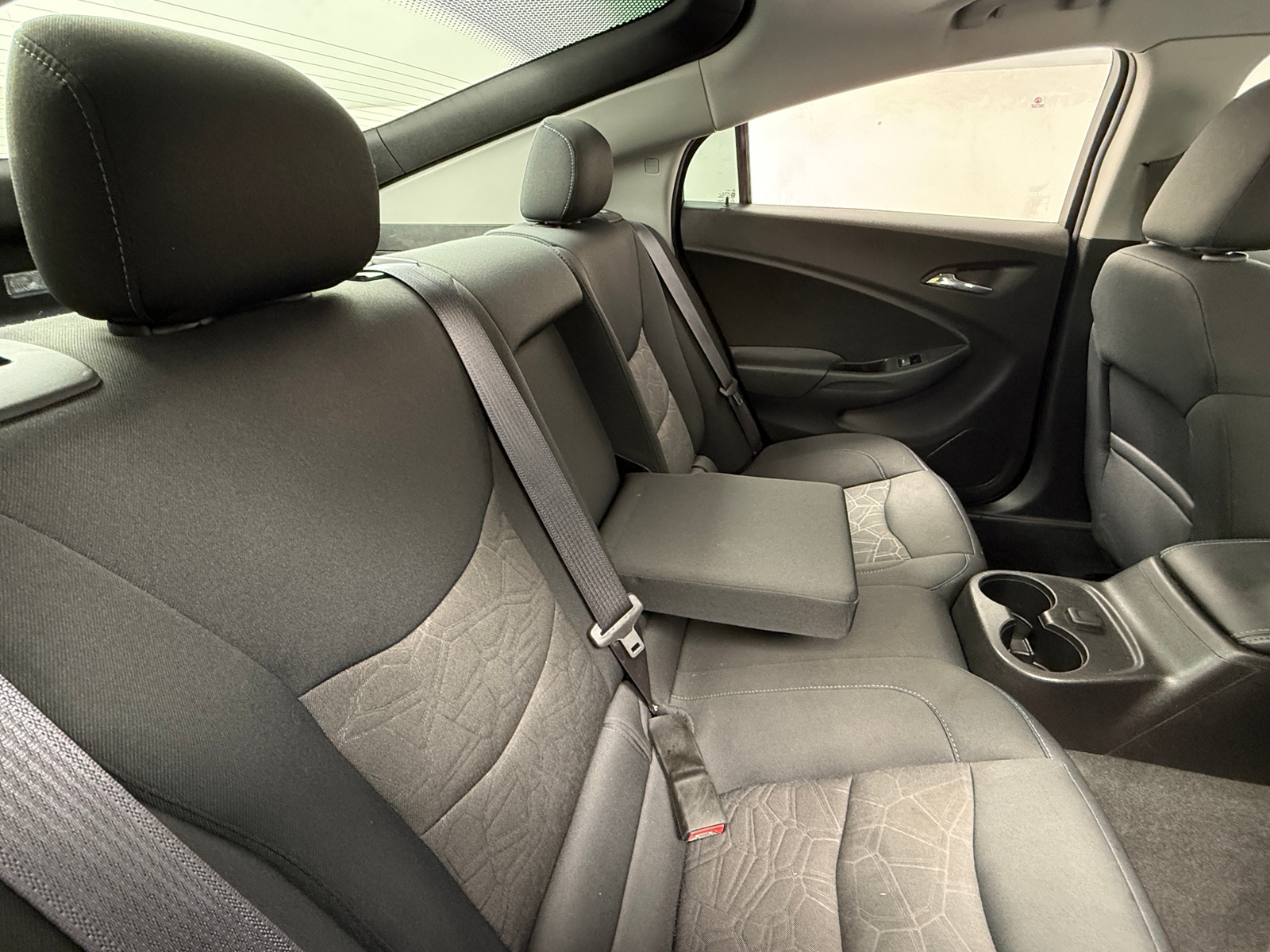 Thumbnail: 2017 Chevrolet Volt - 6