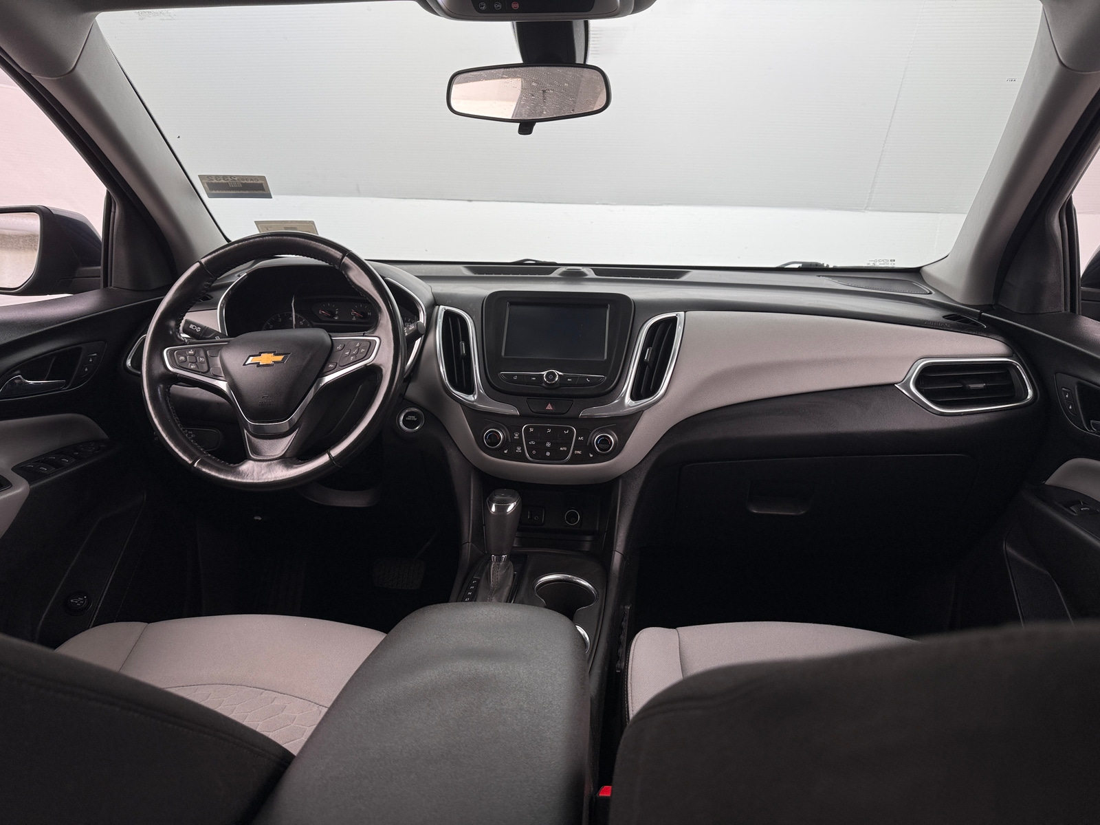 Thumbnail: 2018 Chevrolet Equinox - 3