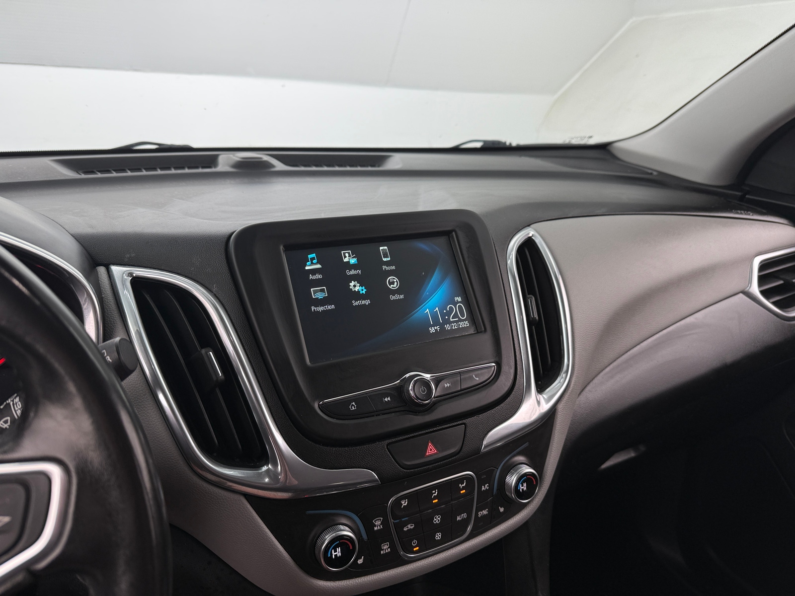 Thumbnail: 2018 Chevrolet Equinox - 4