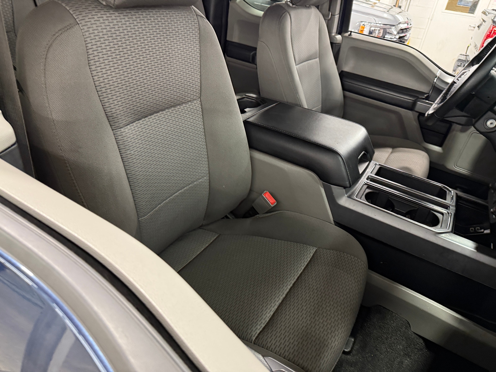 Thumbnail: 2020 Ford Econoline - 2