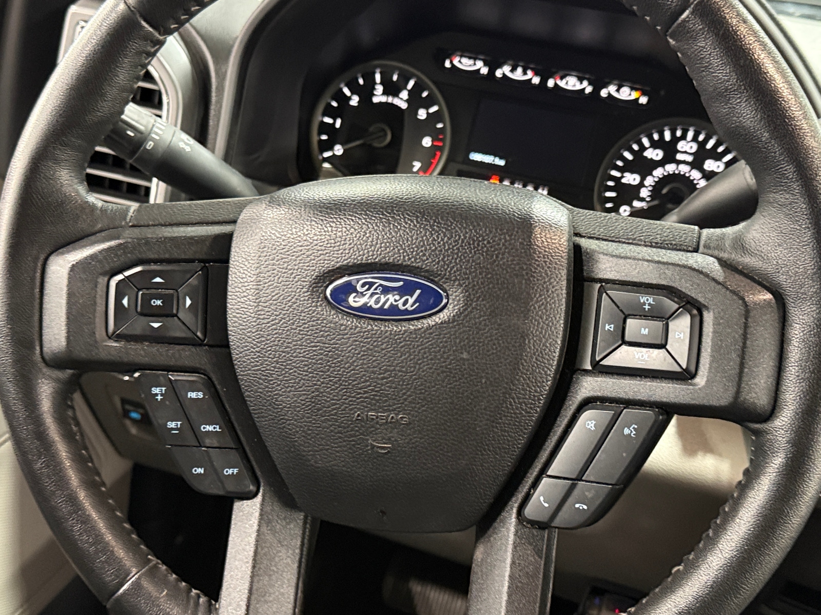 Thumbnail: 2020 Ford Econoline - 5