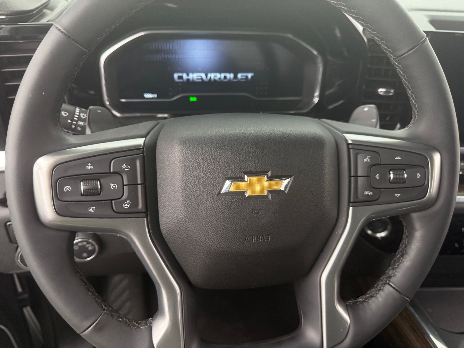 Thumbnail: 2025 Chevrolet Silverado 1500 - 5