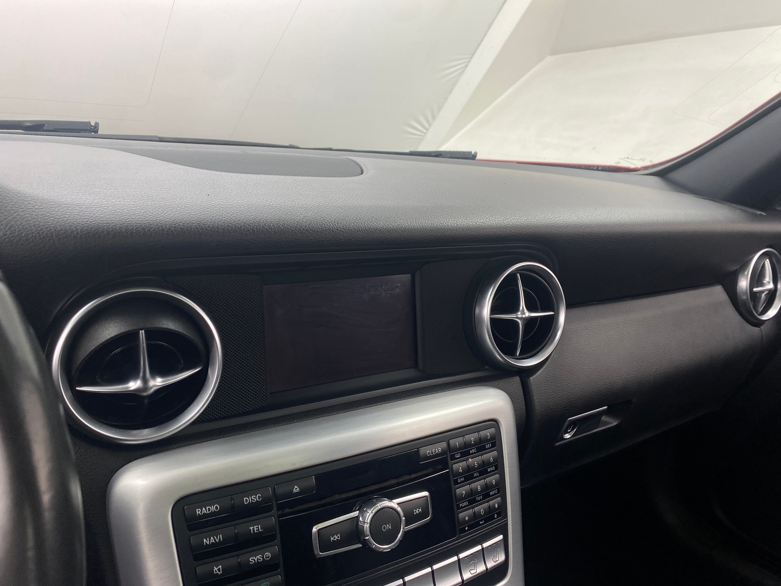 Thumbnail: 2015 Mercedes-Benz SLK - 3