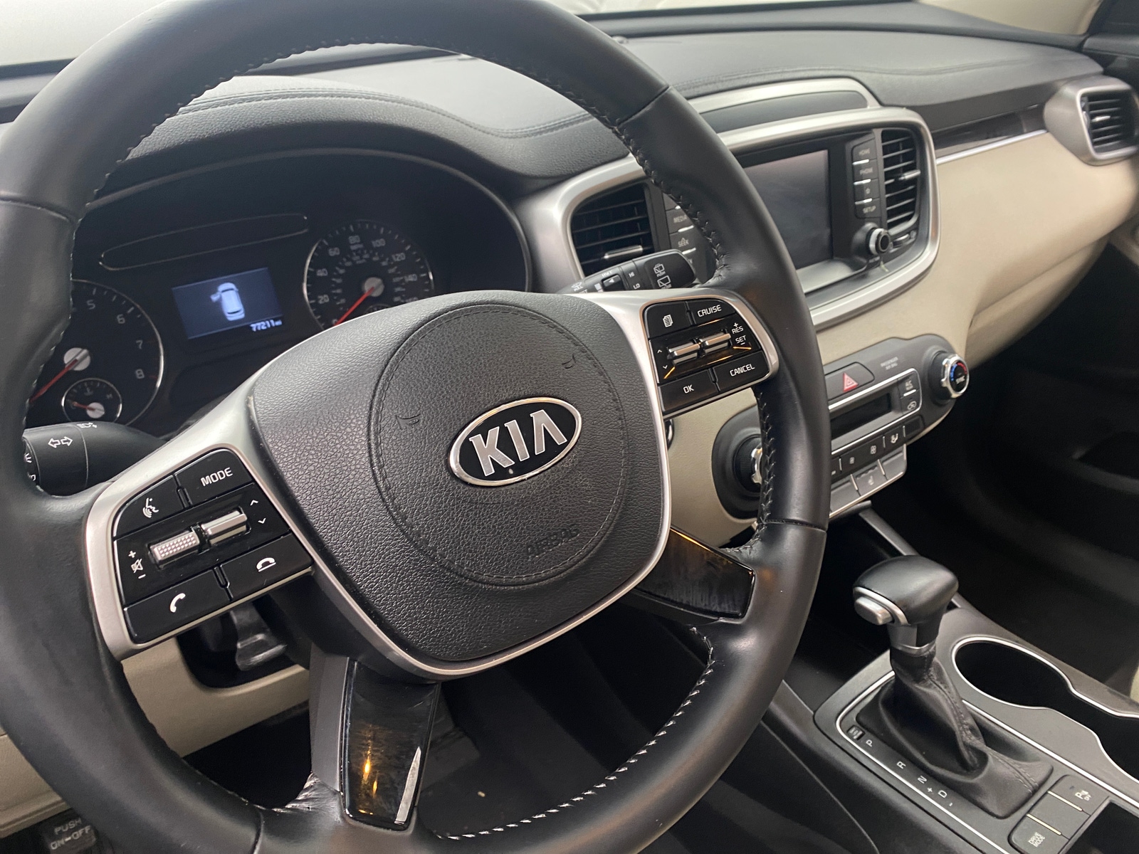 Thumbnail: 2020 Kia Sorento - 5