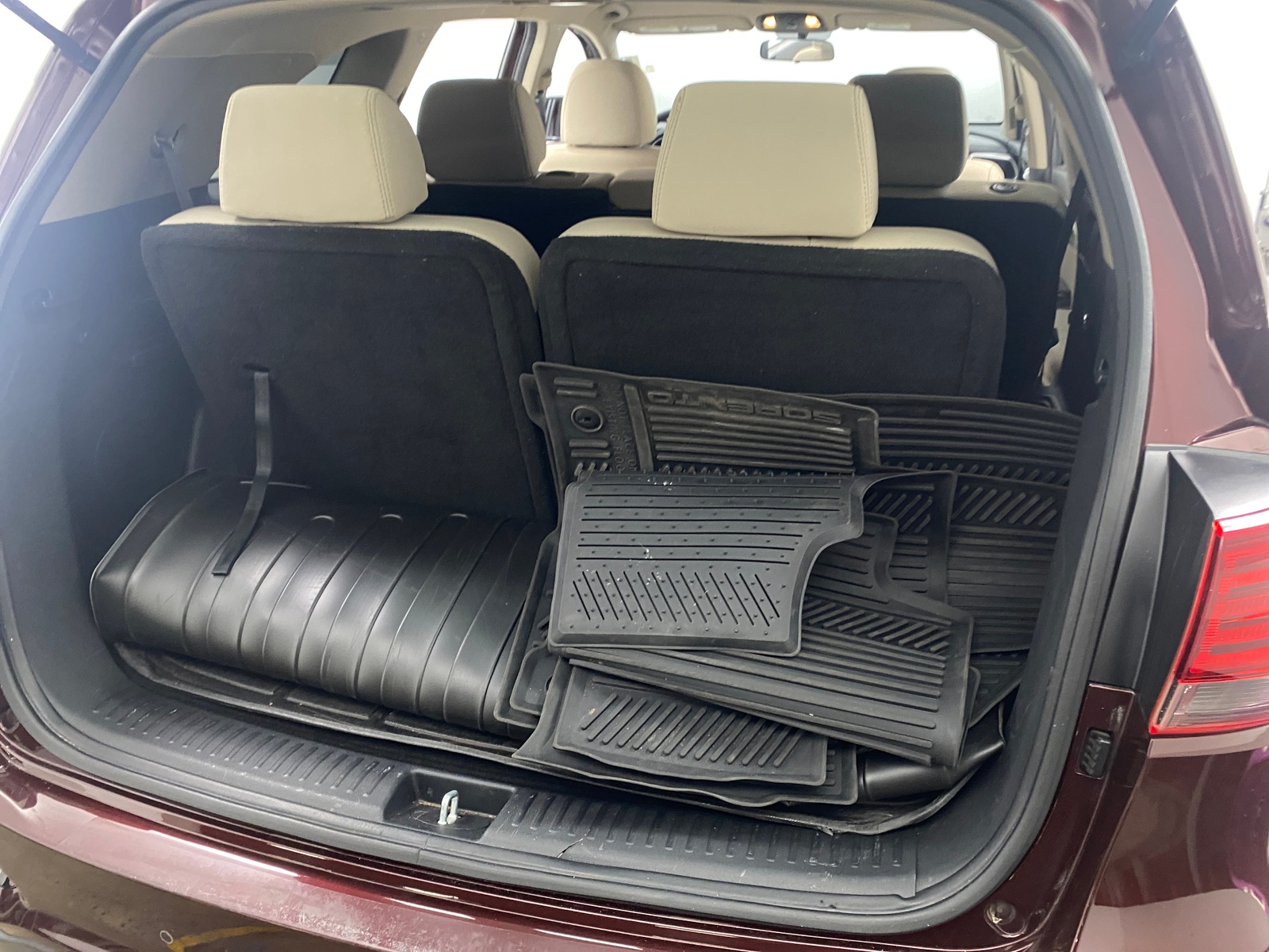 Thumbnail: 2020 Kia Sorento - 7