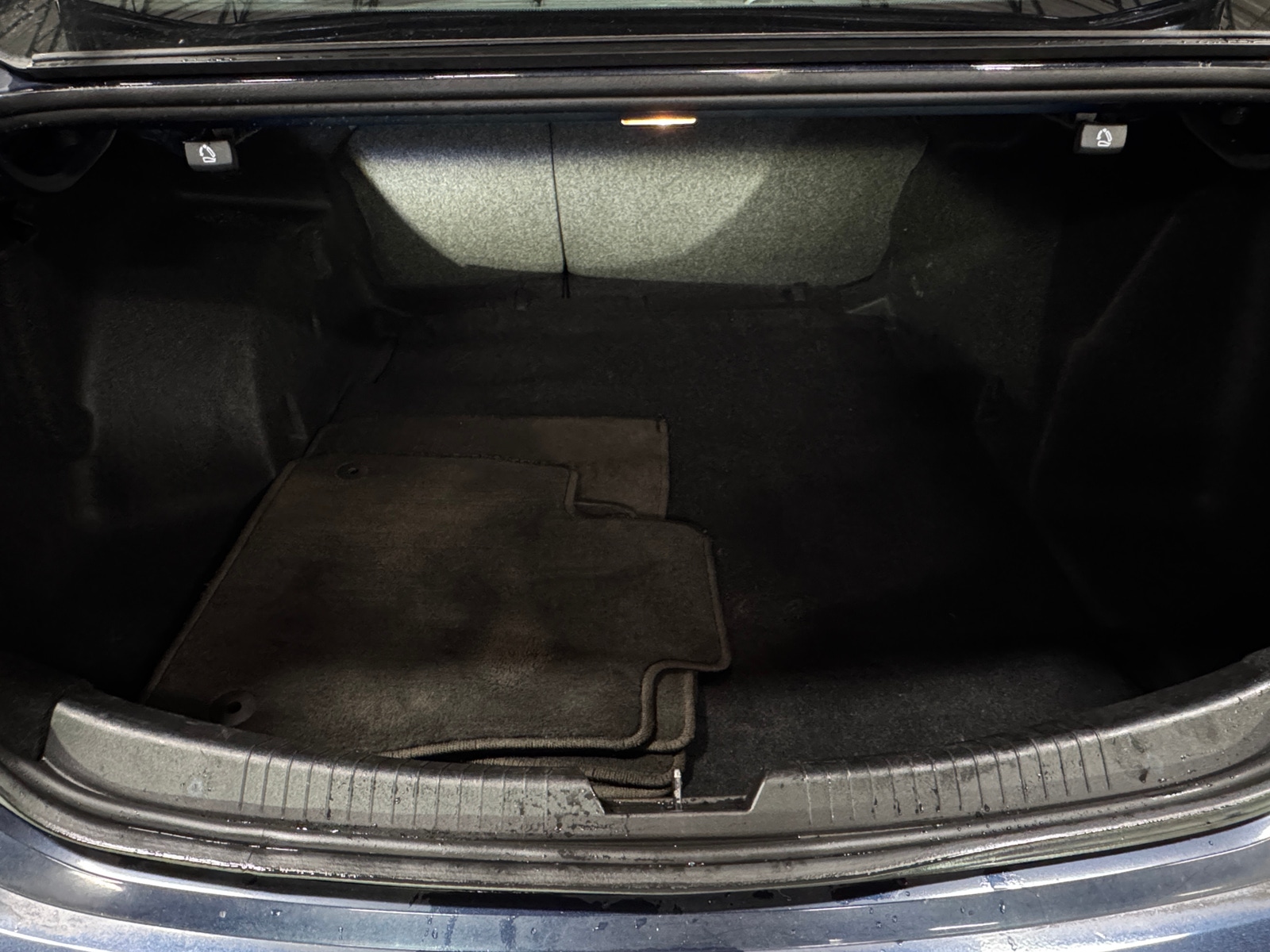 Thumbnail: 2018 Chevrolet Malibu - 7