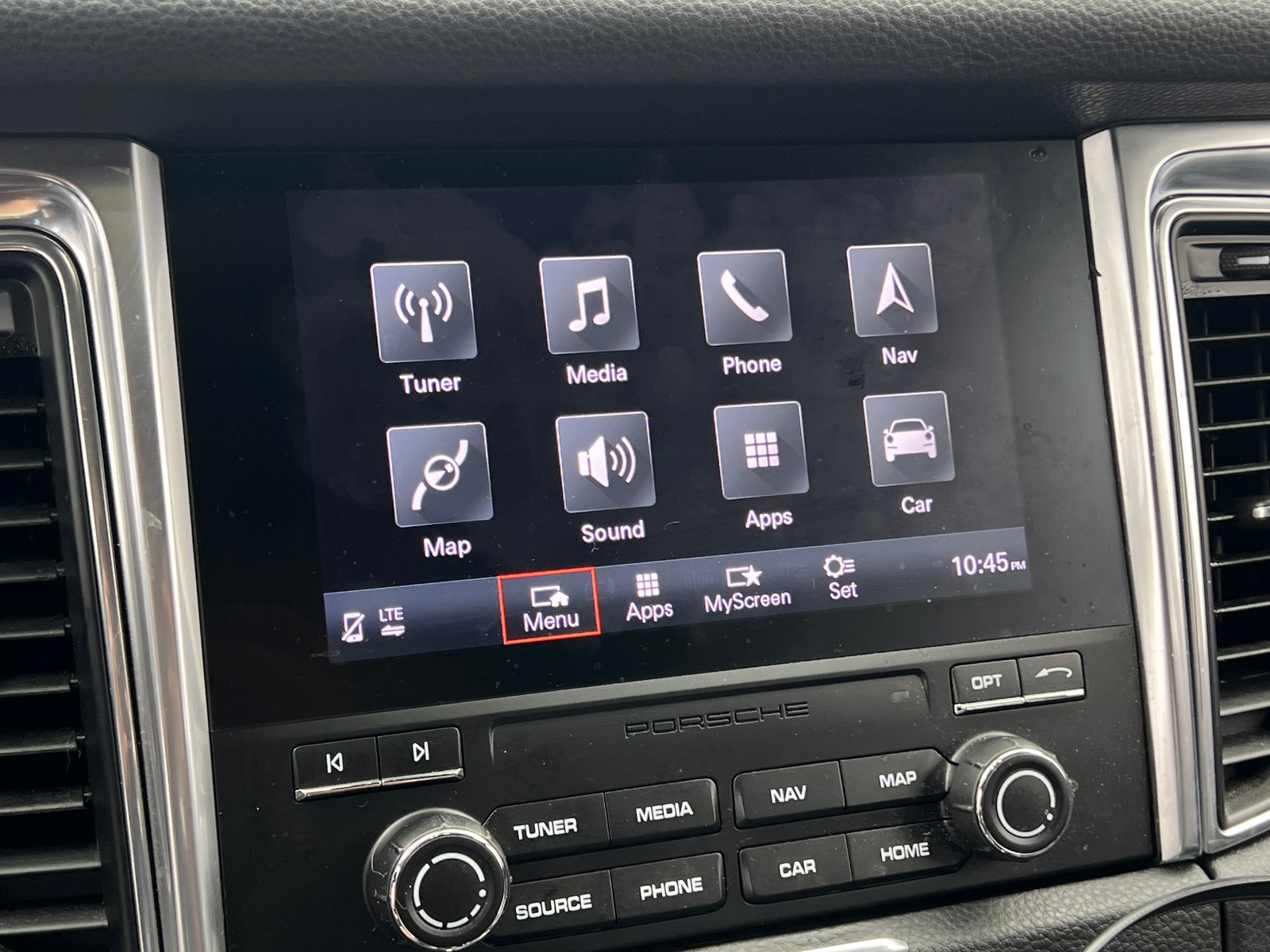 Thumbnail: 2018 Porsche Macan - 3