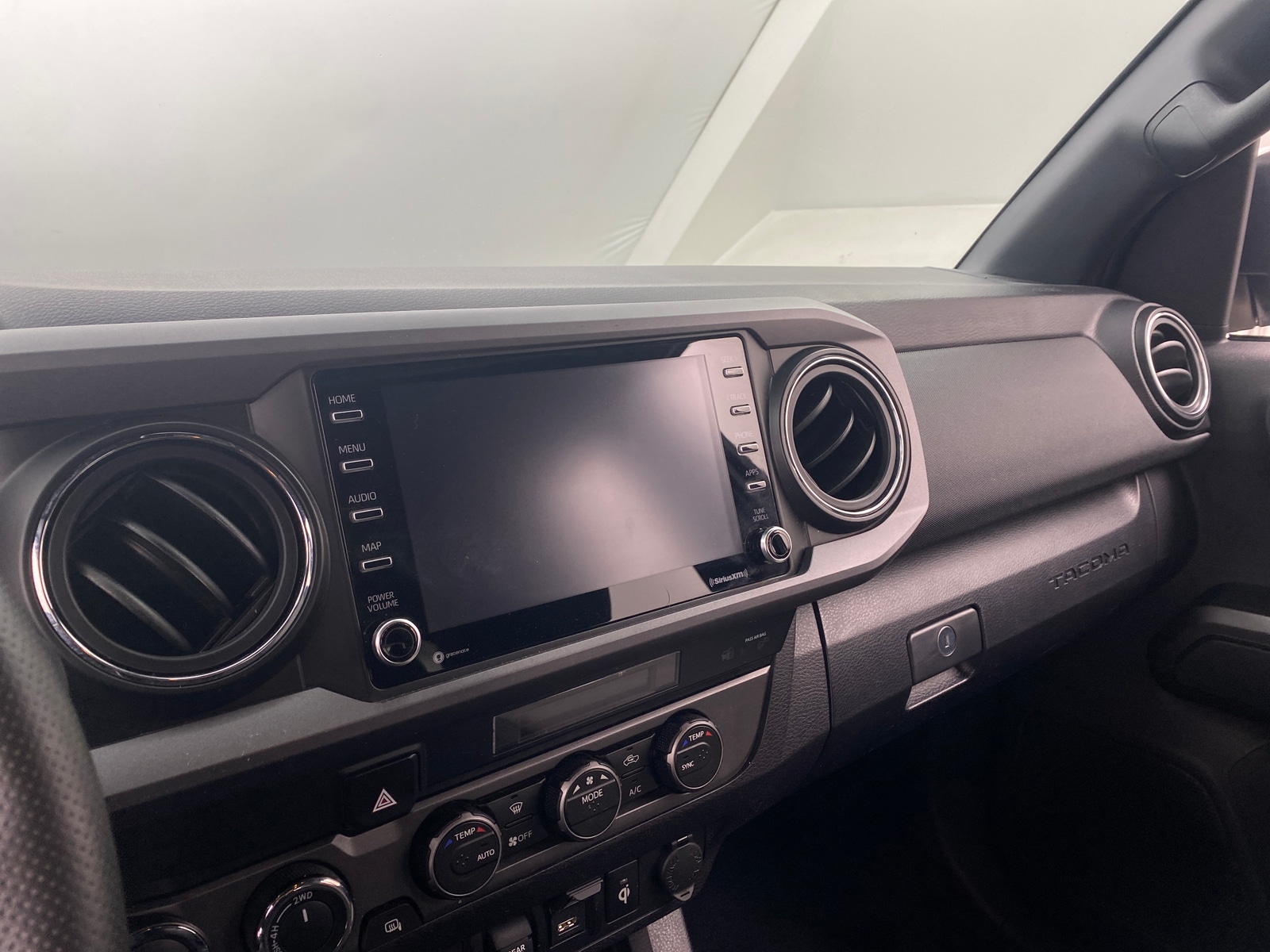 Thumbnail: 2022 Toyota Tacoma - 4