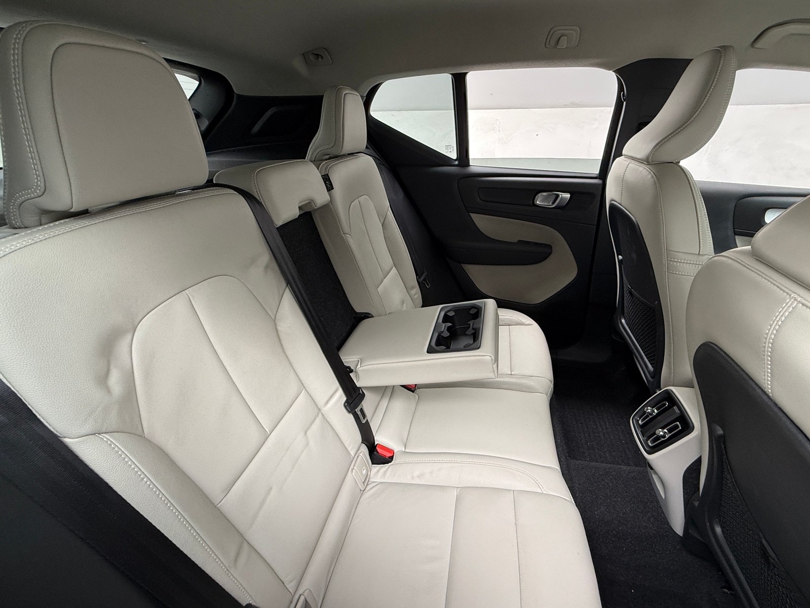 Thumbnail: 2019 Volvo XC40 - 5
