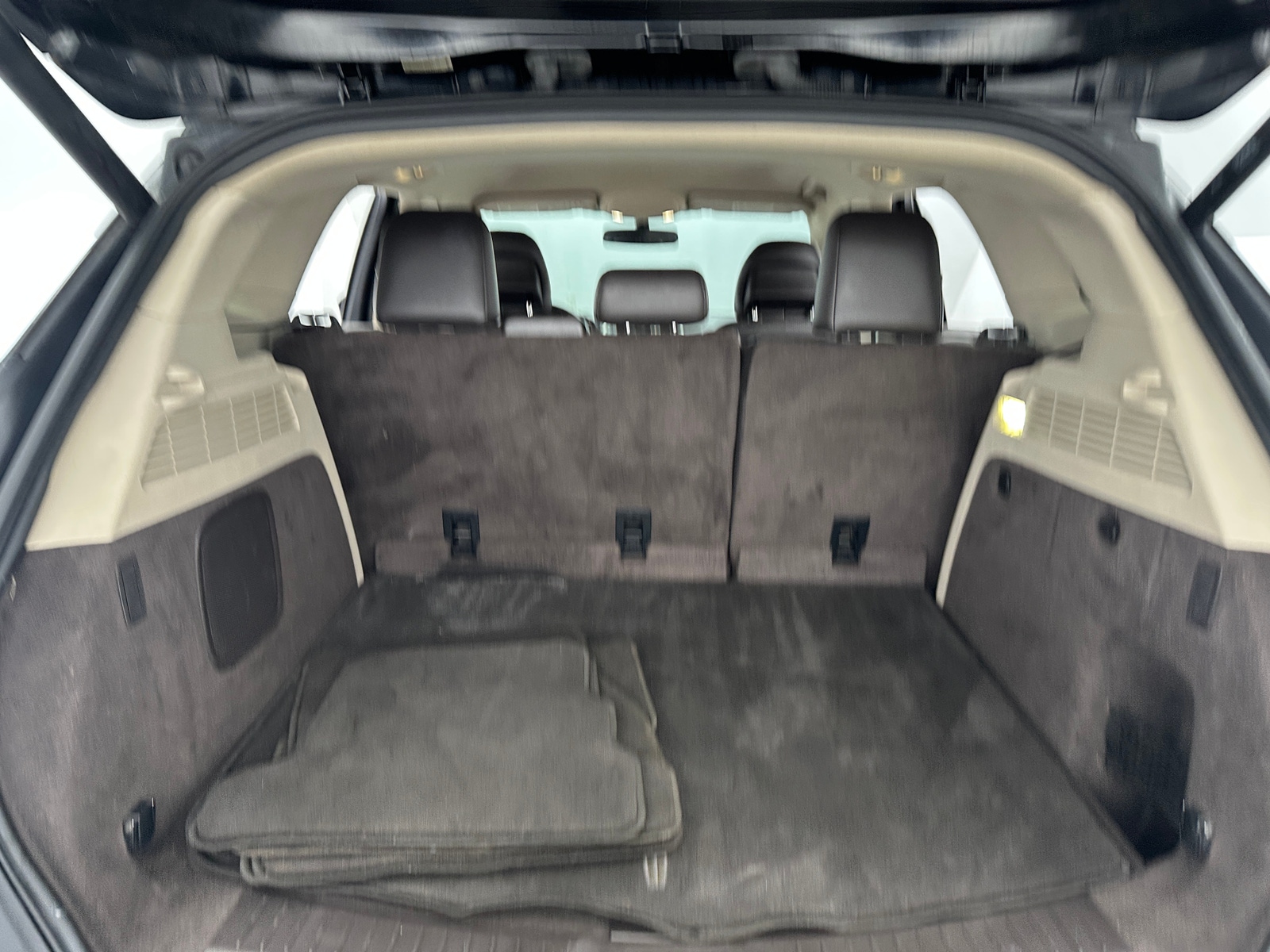 Thumbnail: 2017 Lincoln MKC - 6