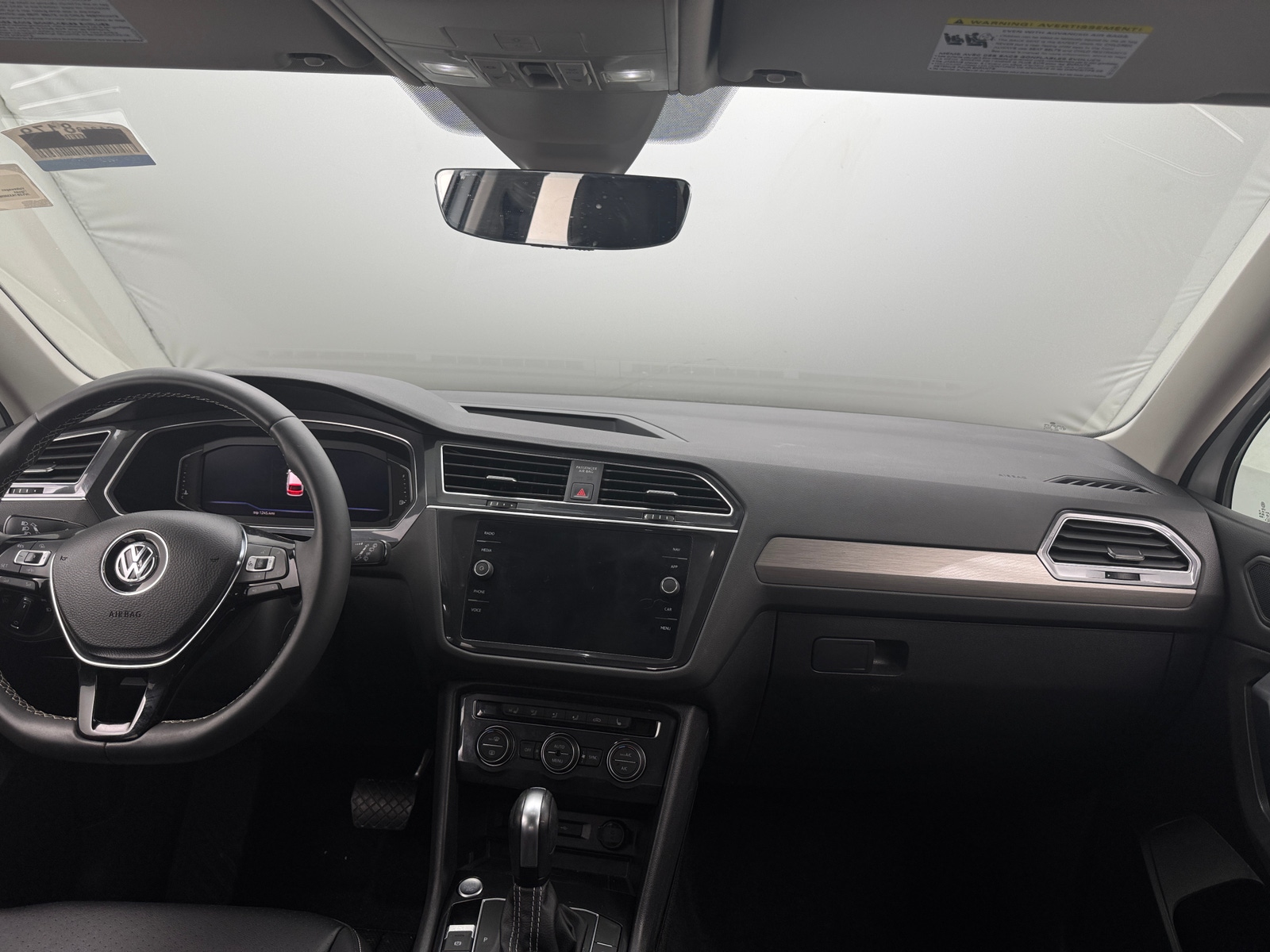 Thumbnail: 2021 Volkswagen Tiguan - 2