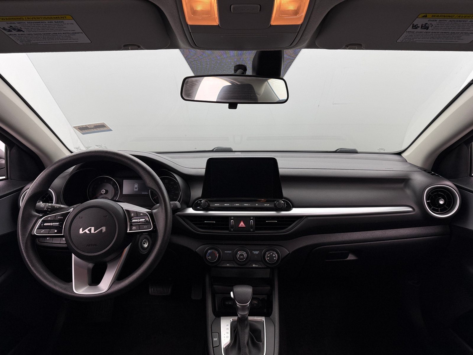 Thumbnail: 2024 Kia Forte - 3